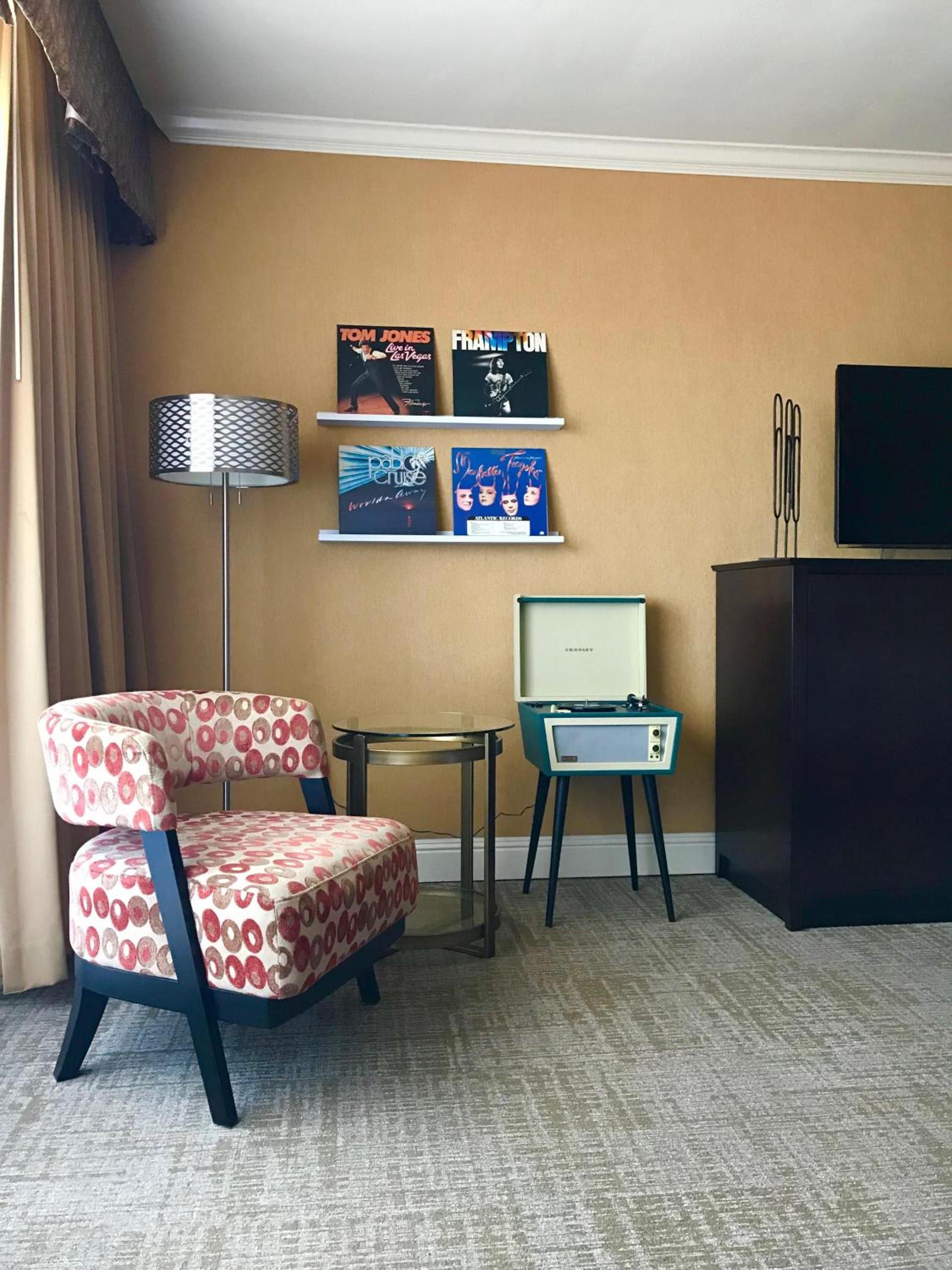 The Dylan Hotel at SFO photo 36