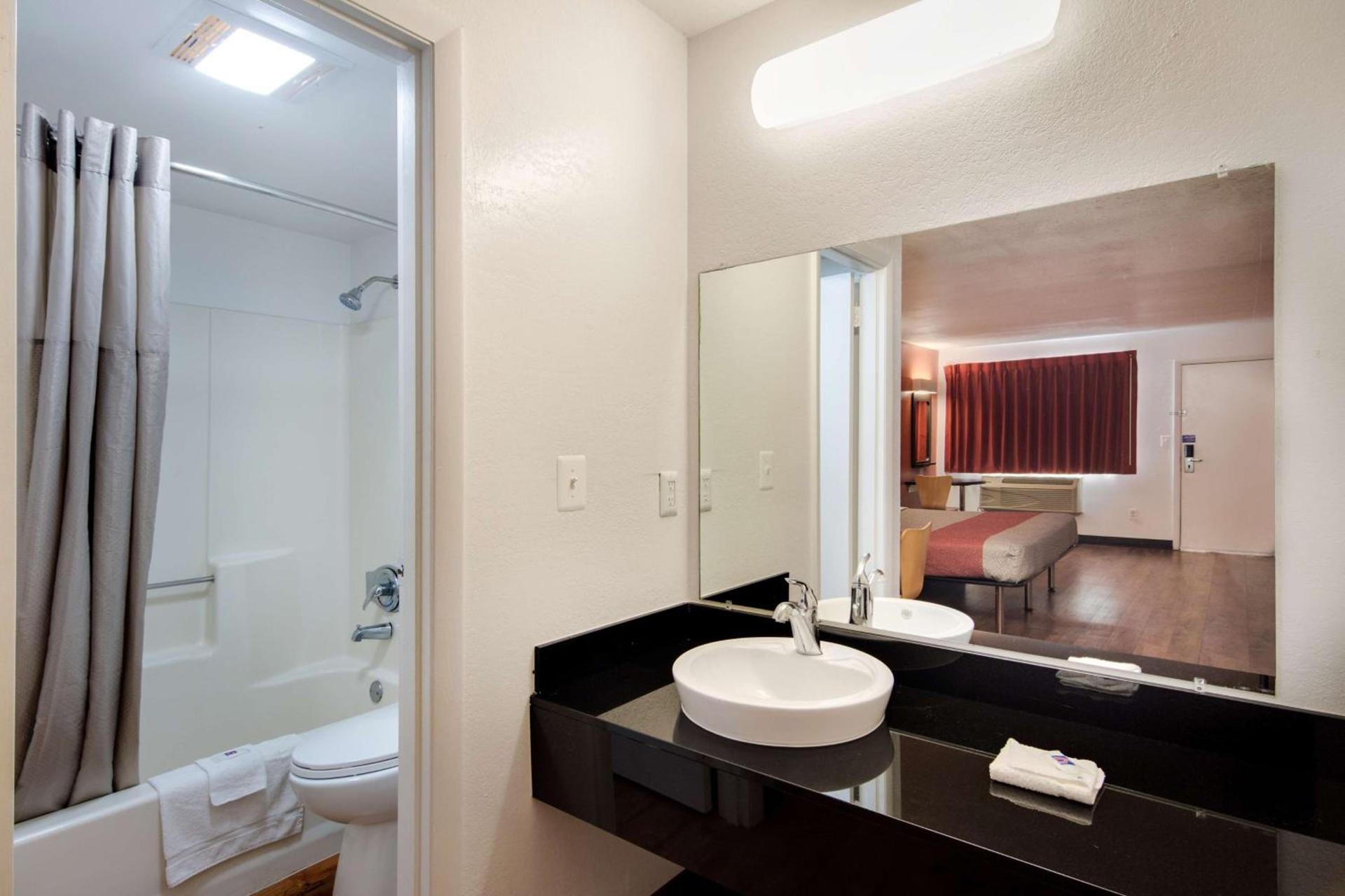 Motel 6-Bremen, GA photo 19