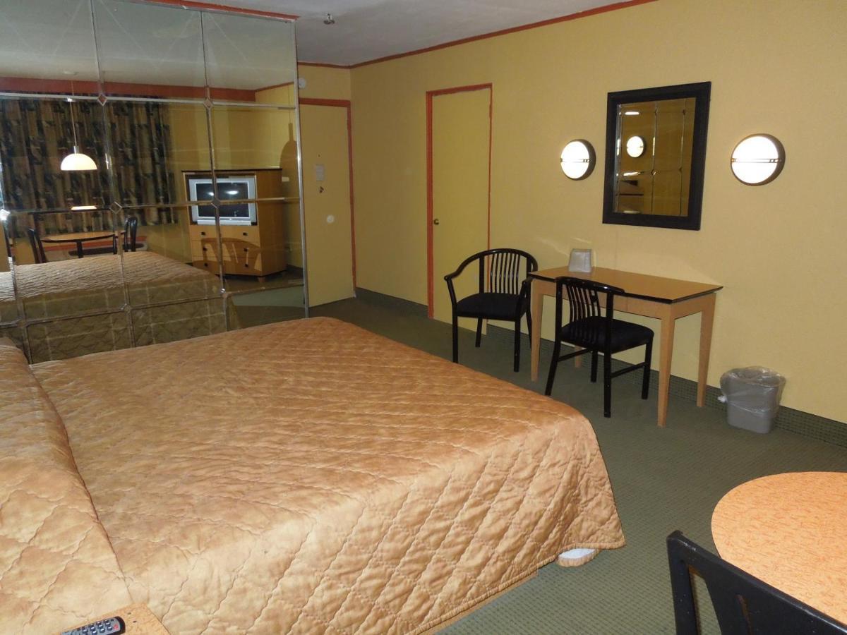 Bay Shore Inn photo 18