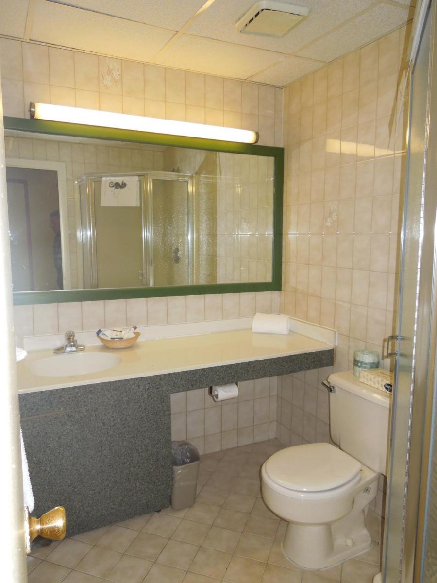 Bay Shore Inn photo 26