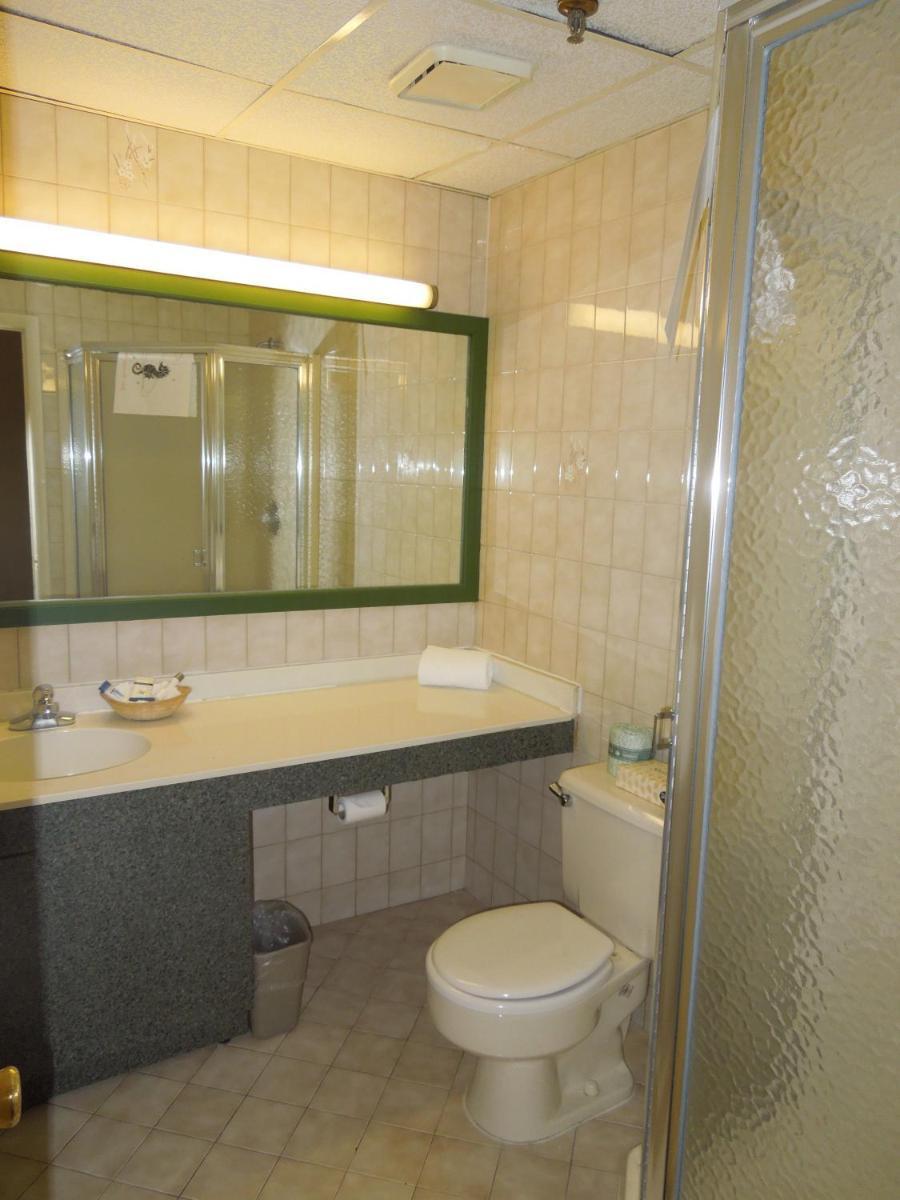 Bay Shore Inn photo 22