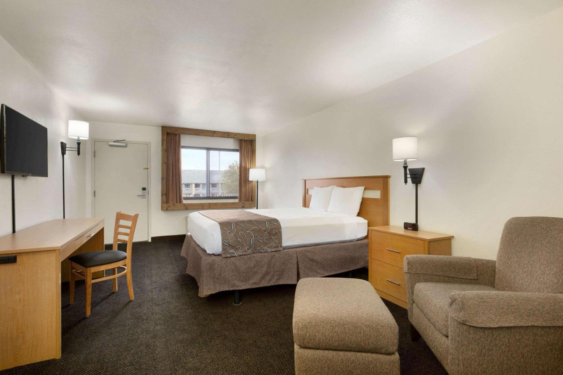 Travelodge by Wyndham Belen photo 21