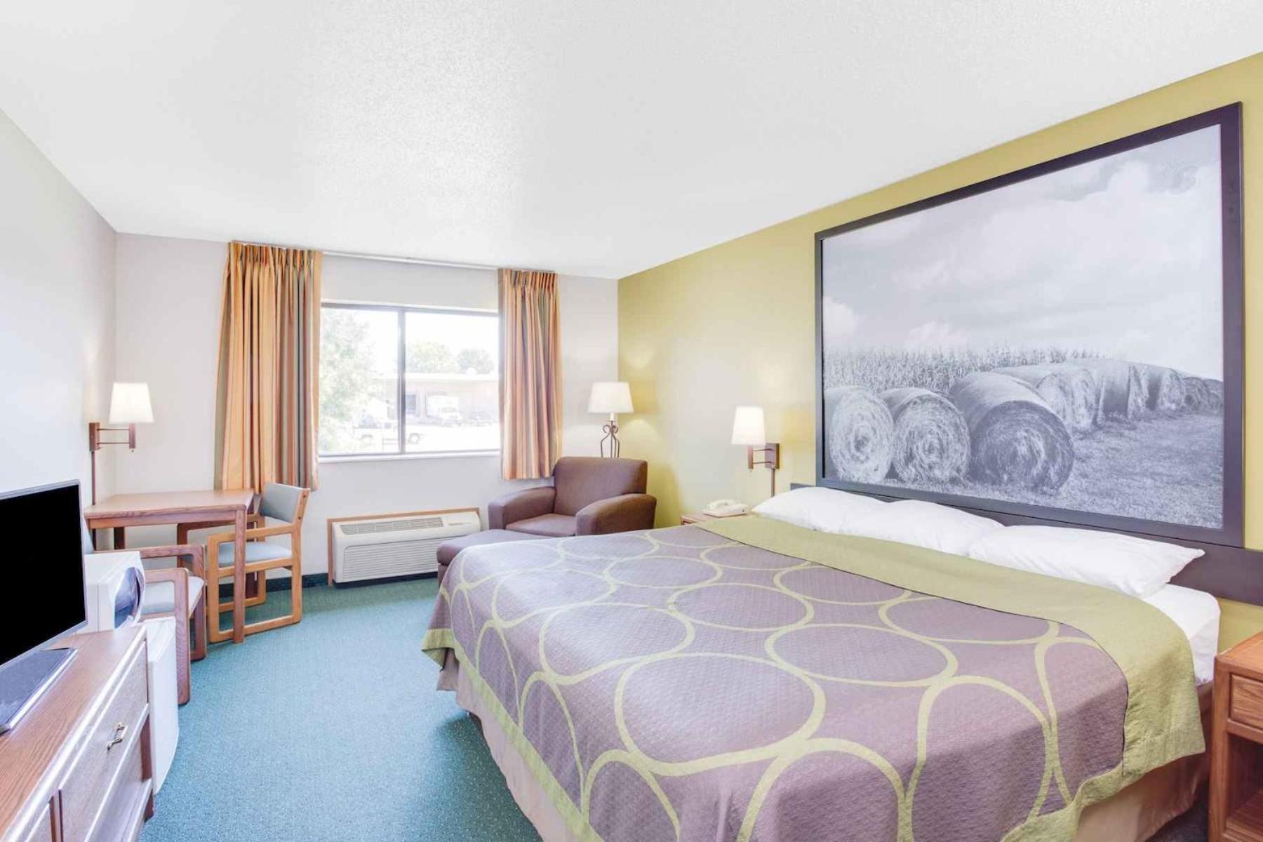 Super 8 by Wyndham Oelwein photo 20