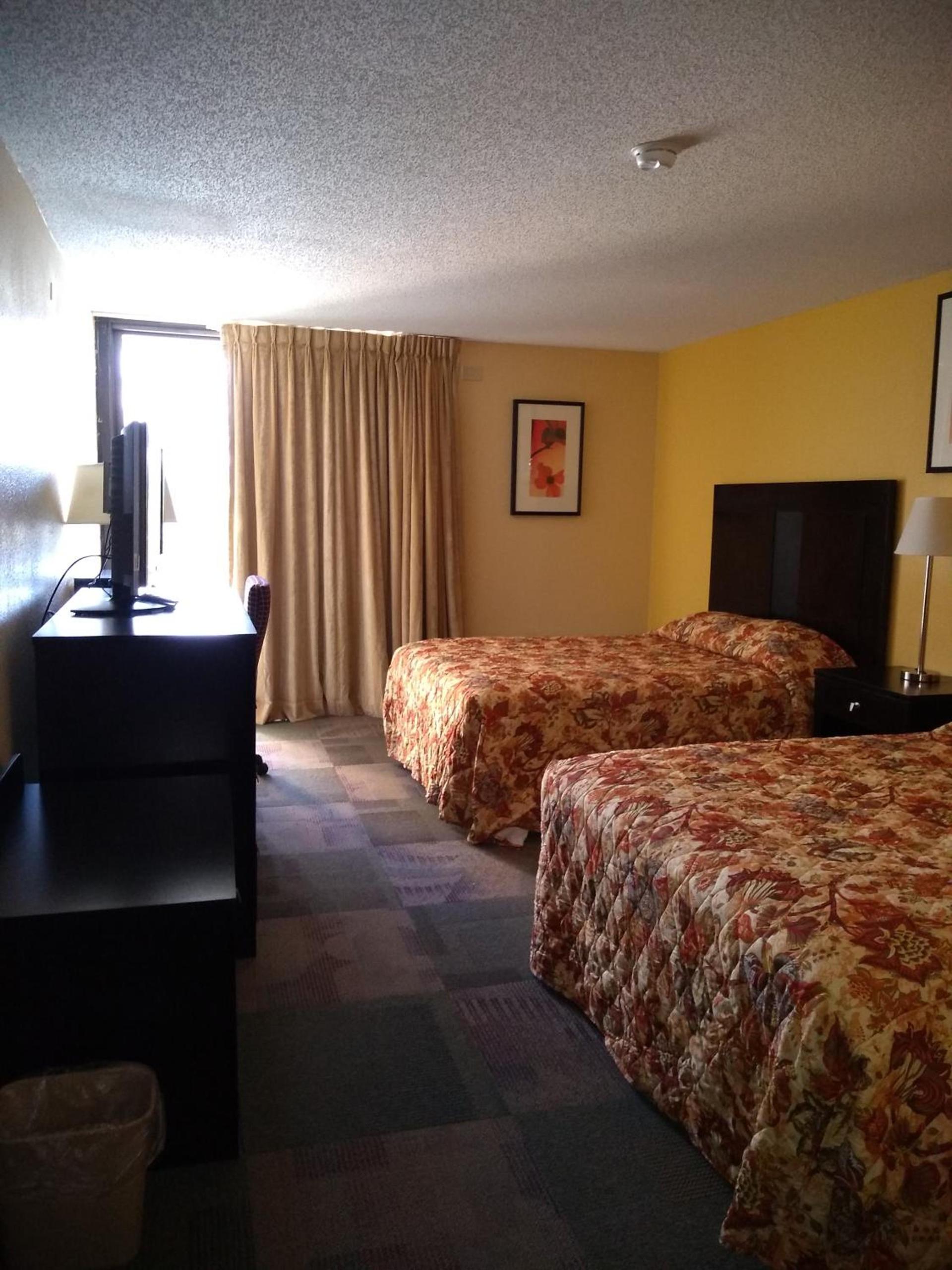 Red Carpet Inn-Macon photo 18