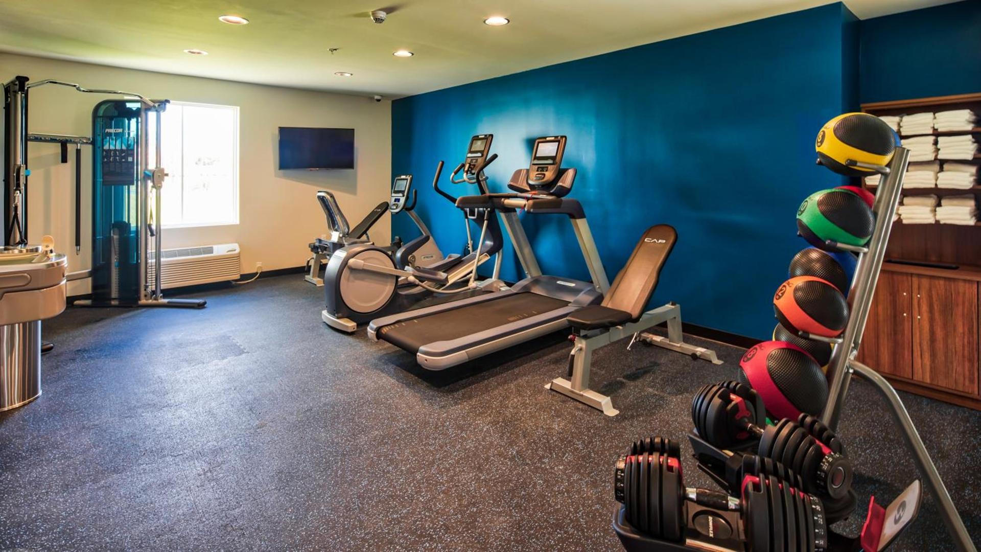 Uptown Suites Extended Stay Tampa FL - Riverview photo 19