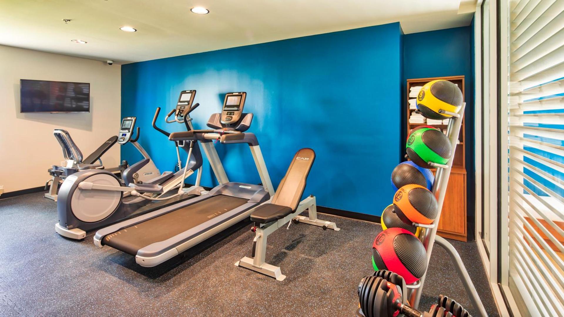 Uptown Suites Extended Stay Tampa FL - Riverview photo 12
