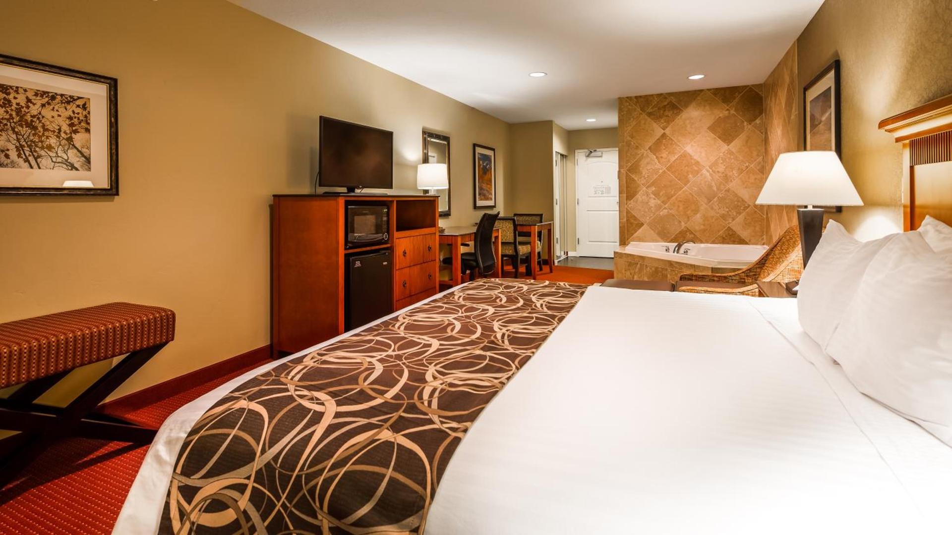 Best Western Plus Canyon Pines photo 27