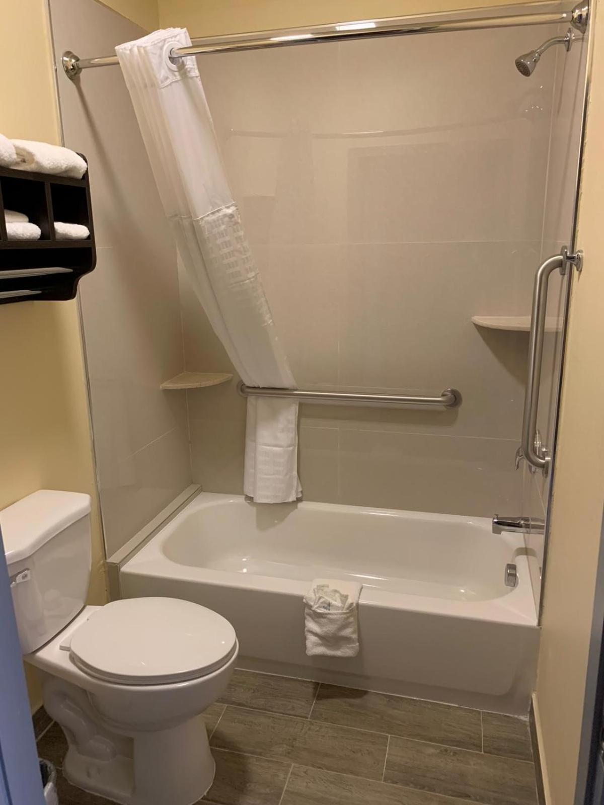 HomeStay Inn & Suites Edinburg photo 21