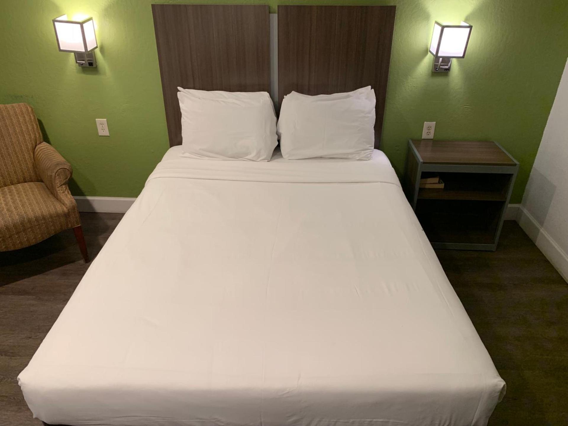 Gilroy Inn photo 20