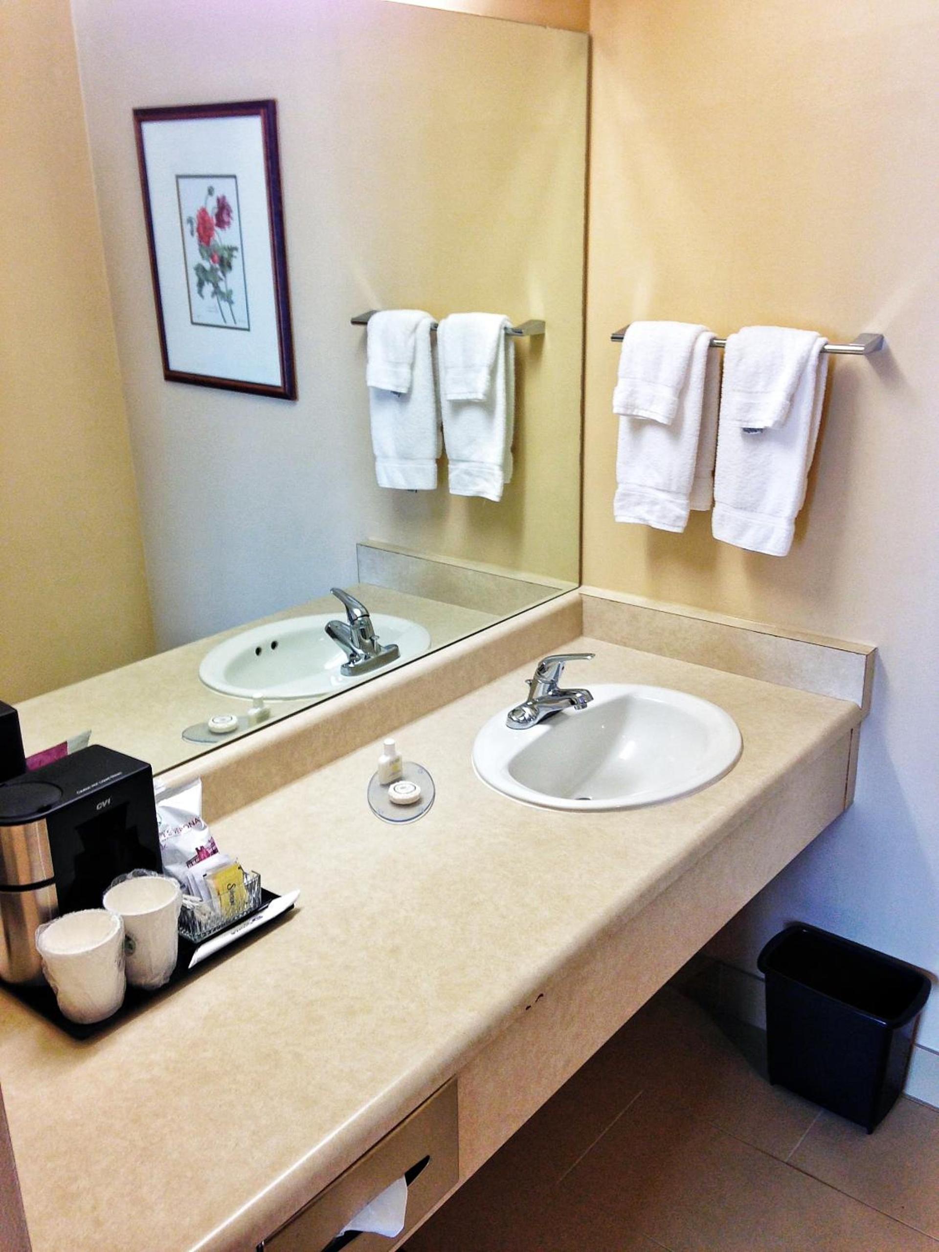 Coast Wenatchee Center Hotel photo 32