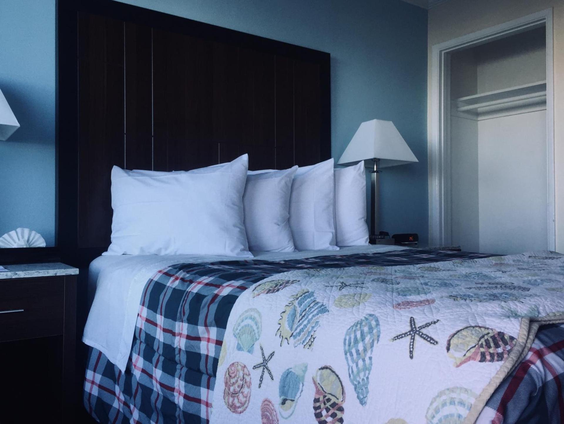 Dolphin Cove Motel photo 73