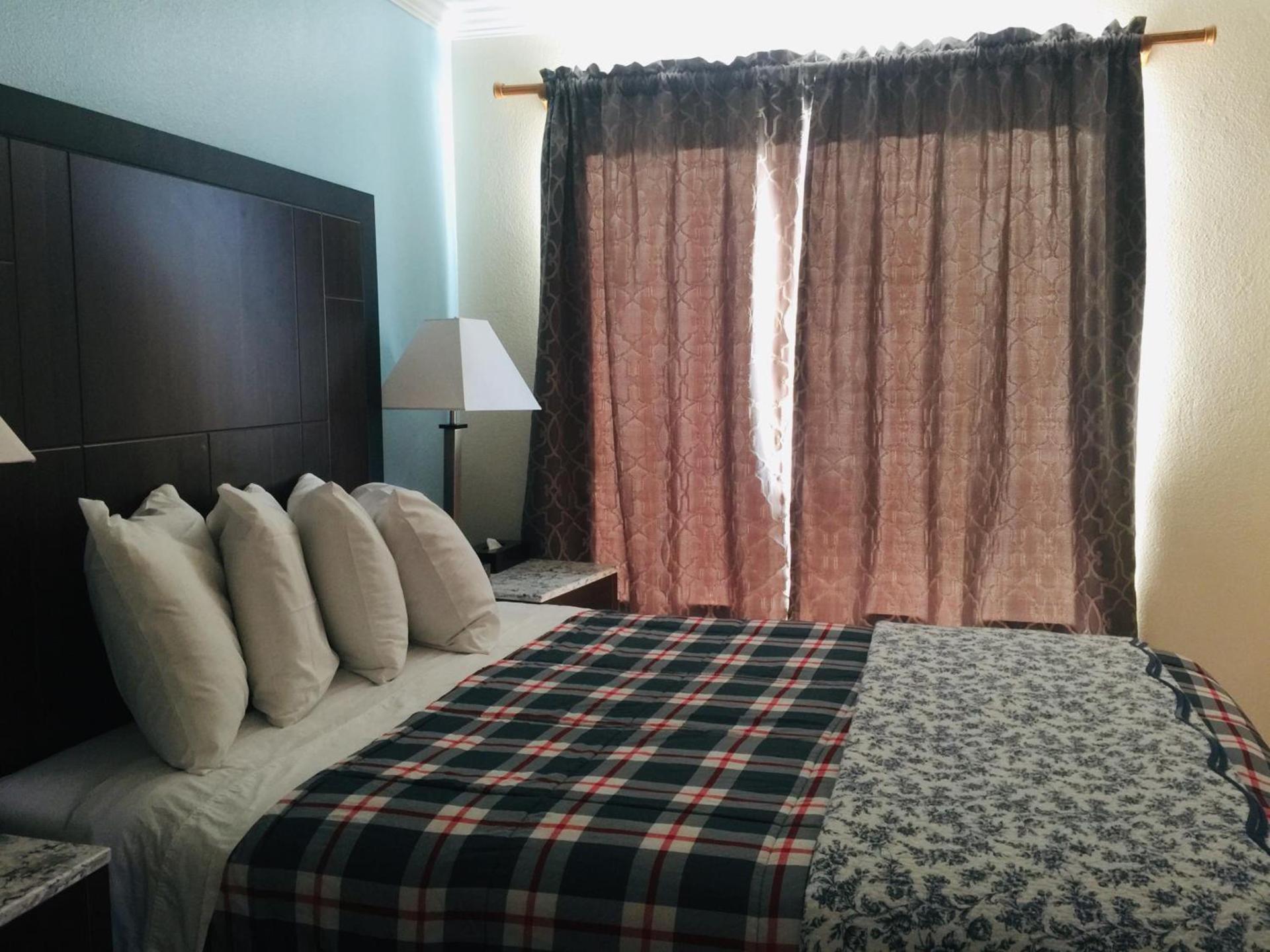 Dolphin Cove Motel photo 5