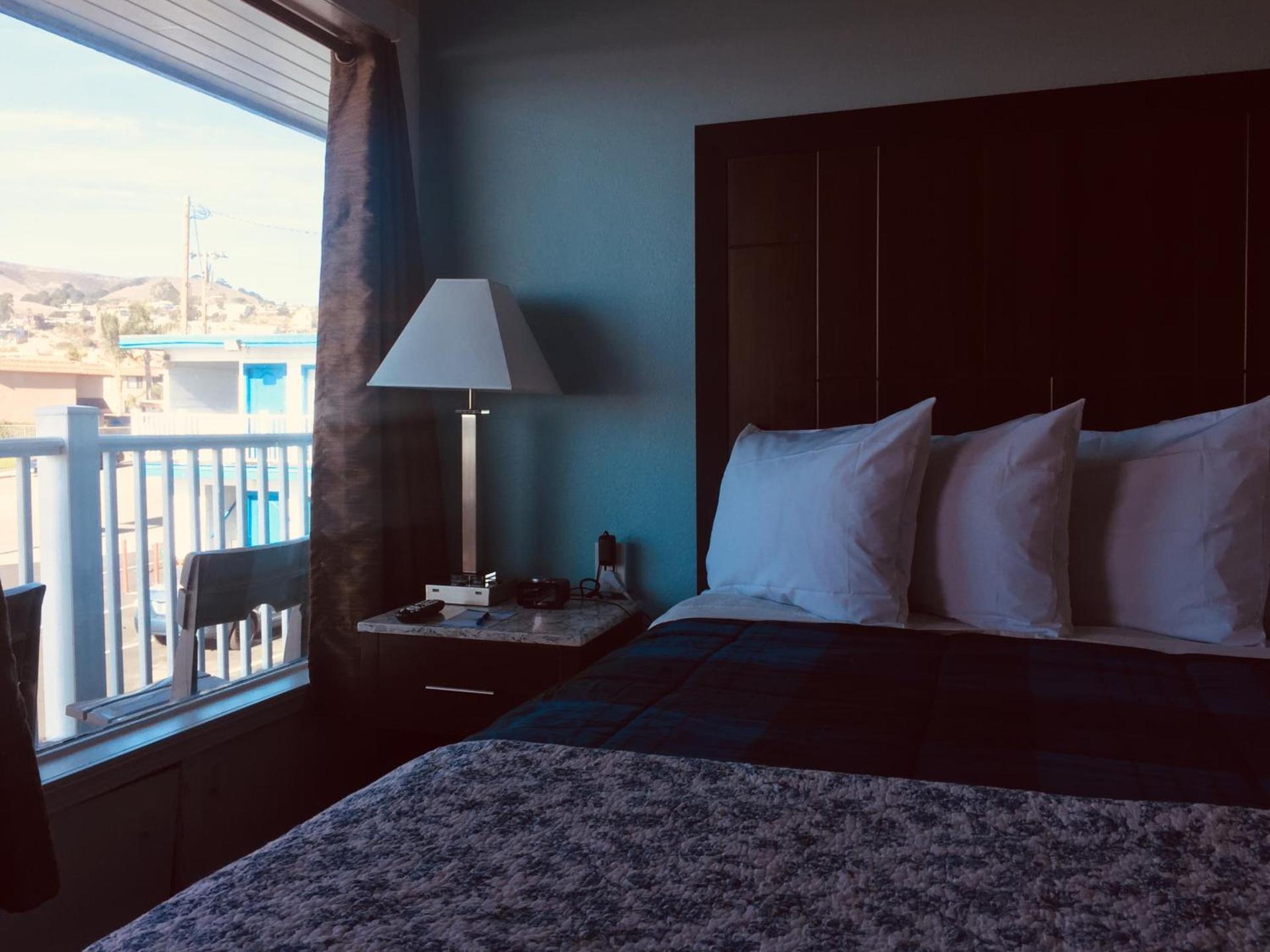 Dolphin Cove Motel photo 25