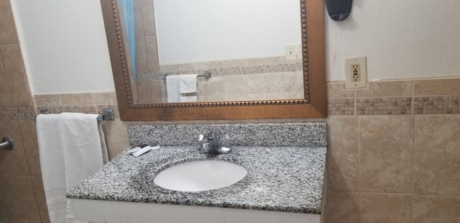 Royal Inn Motel Long Beach photo 2