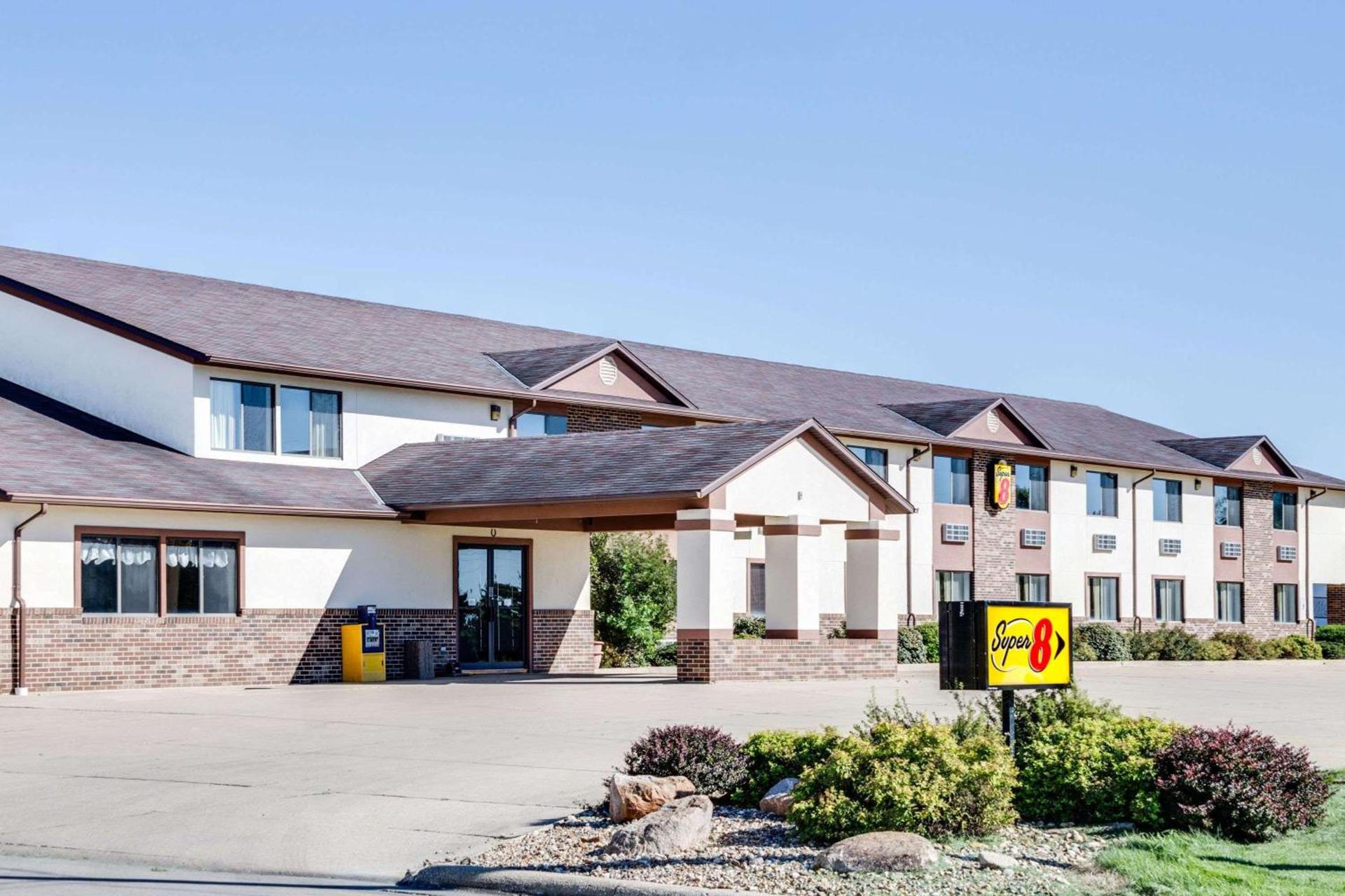 Super 8 by Wyndham Oelwein photo 3