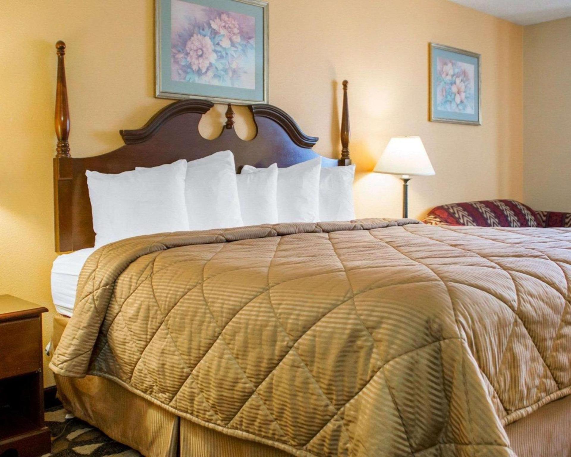 Quality Inn Broken Arrow - Tulsa photo 13
