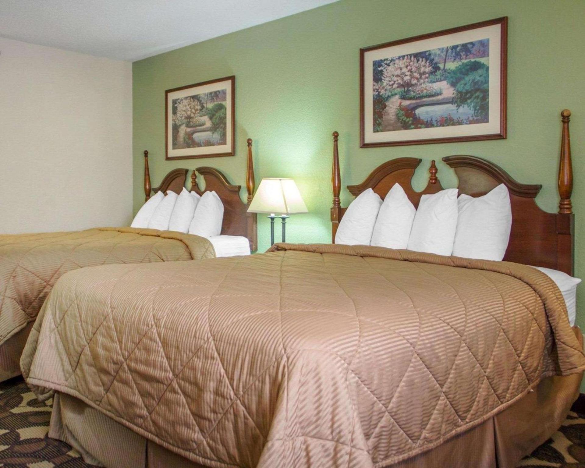 Quality Inn Broken Arrow - Tulsa photo 10