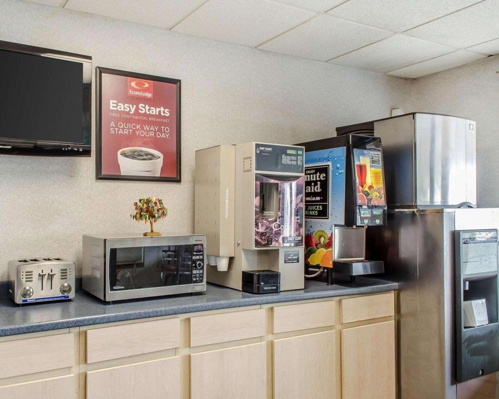 Econo Lodge Frackville photo 10