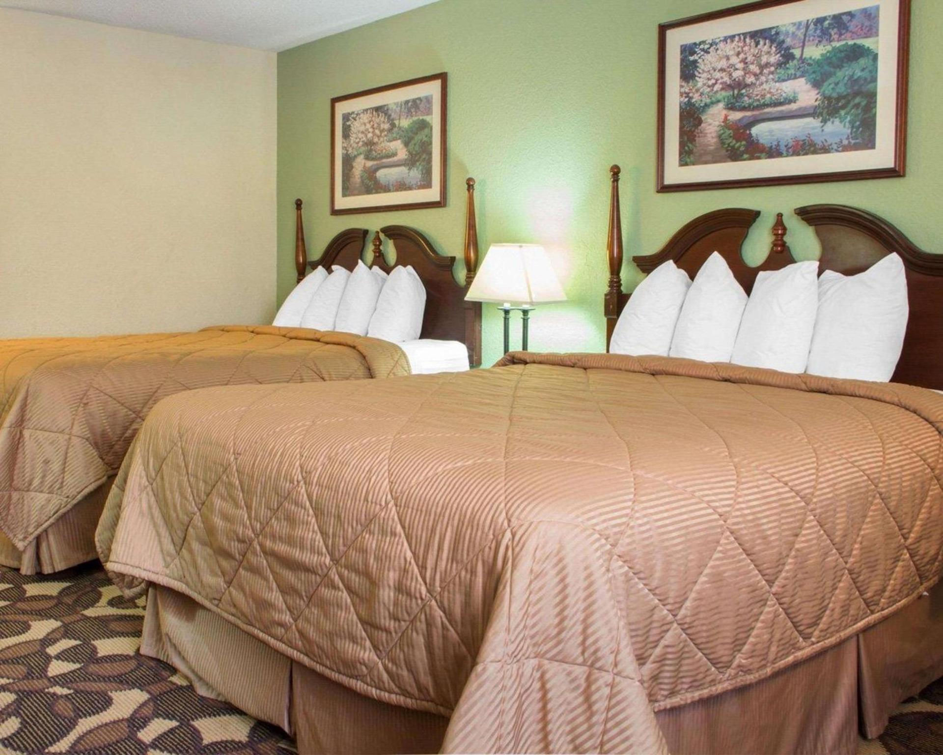 Quality Inn Broken Arrow - Tulsa photo 6