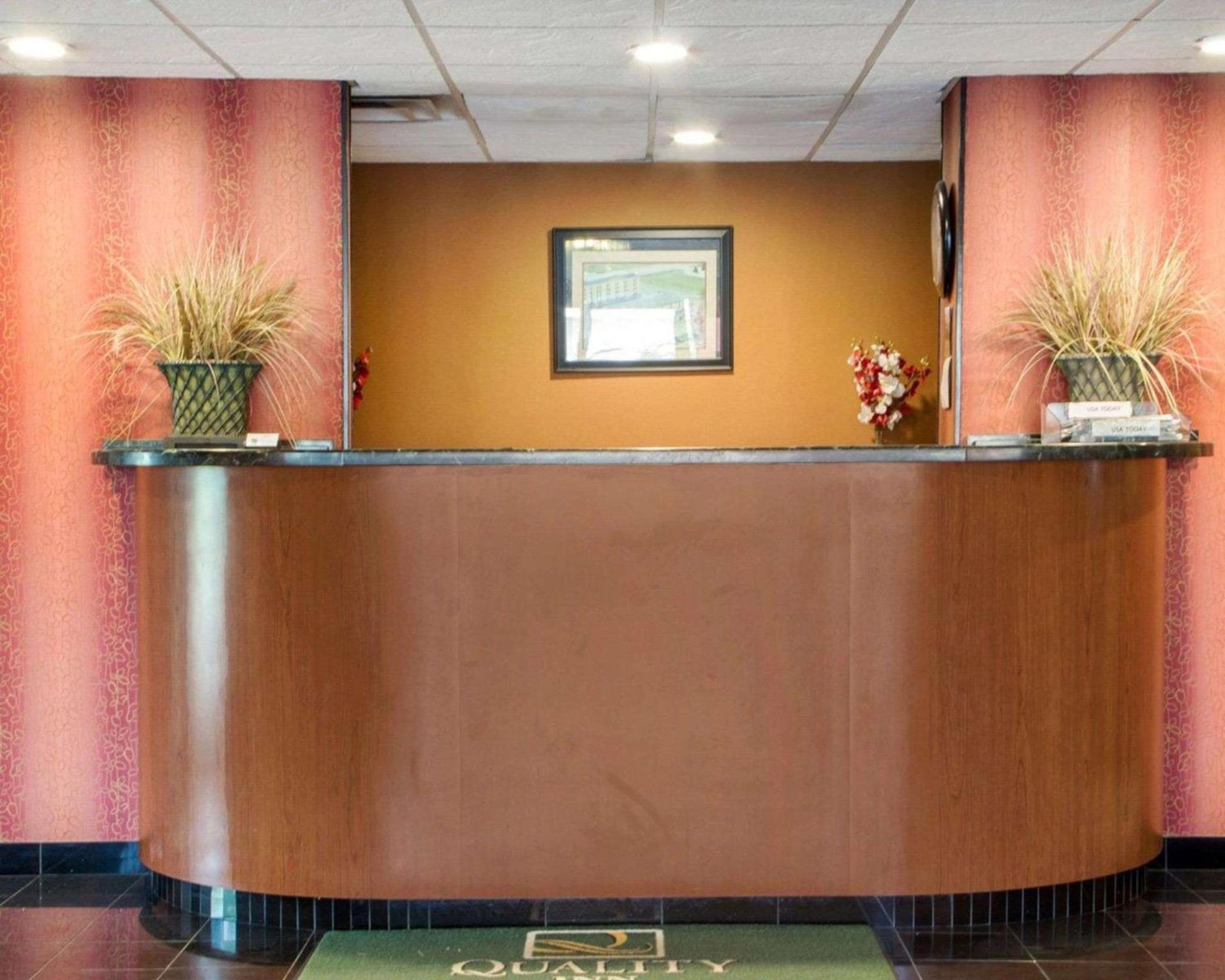 Quality Inn Broken Arrow - Tulsa photo 4