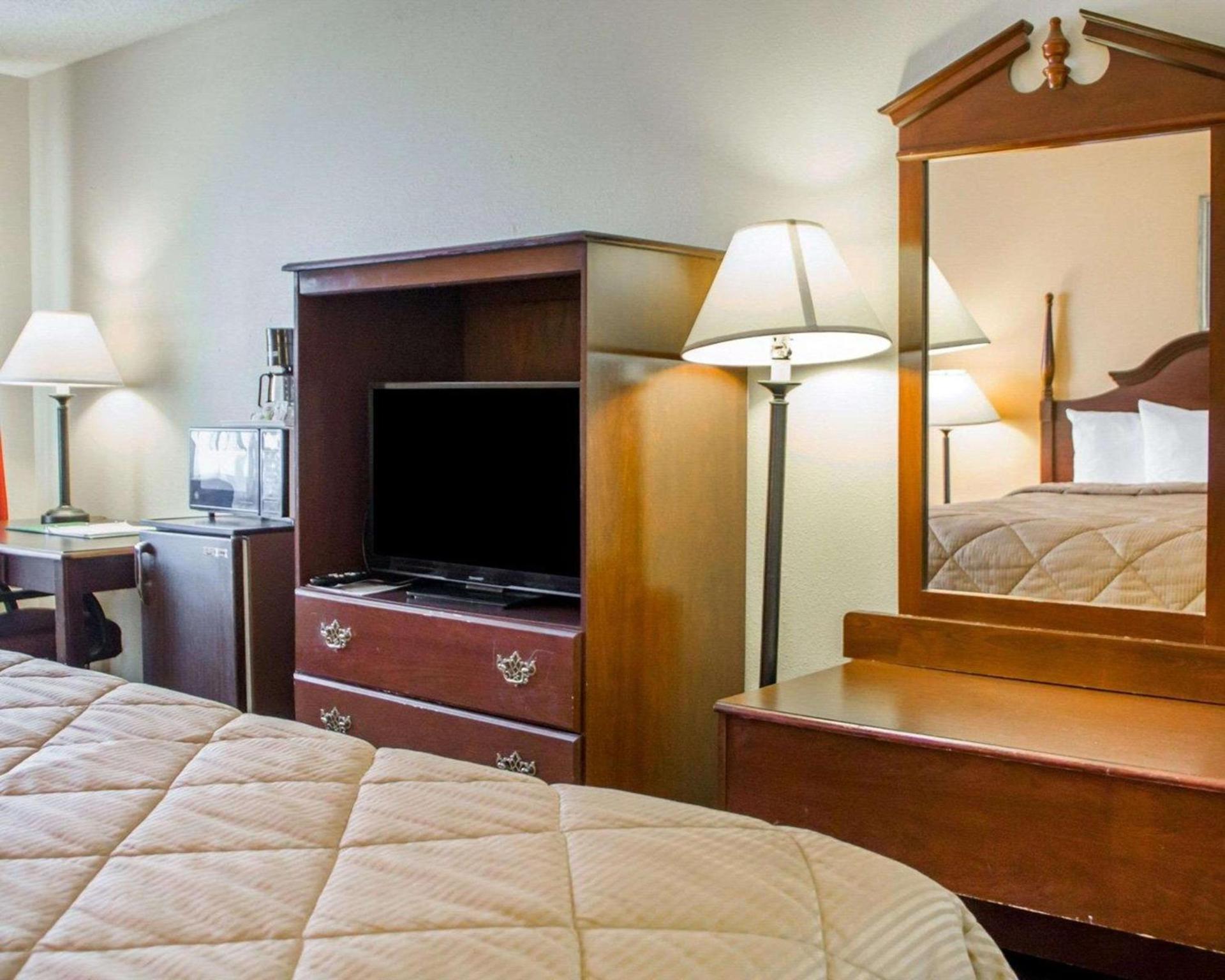 Quality Inn Broken Arrow - Tulsa photo 14