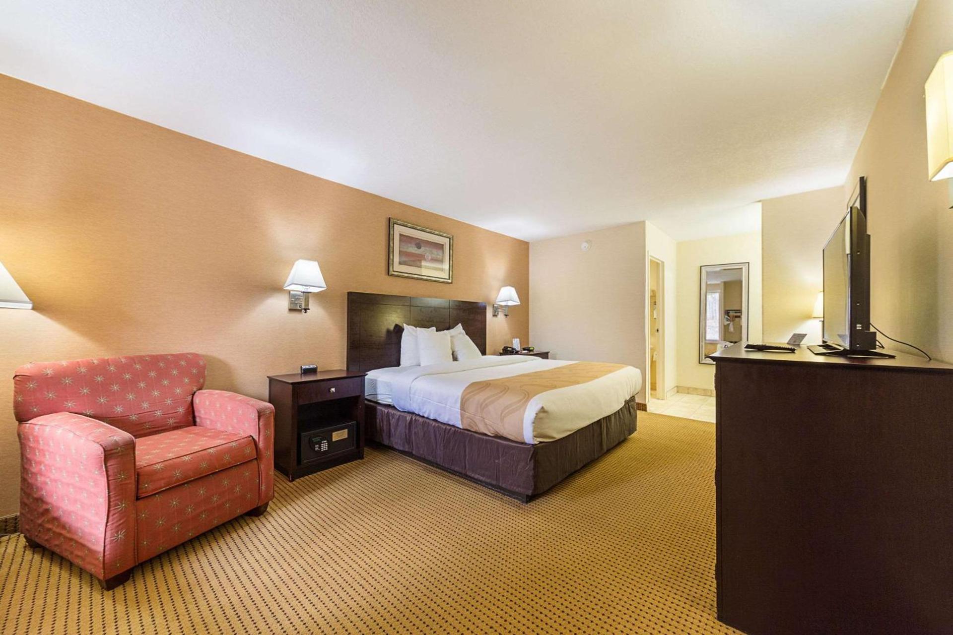 Red Roof Inn Media, PA photo 14