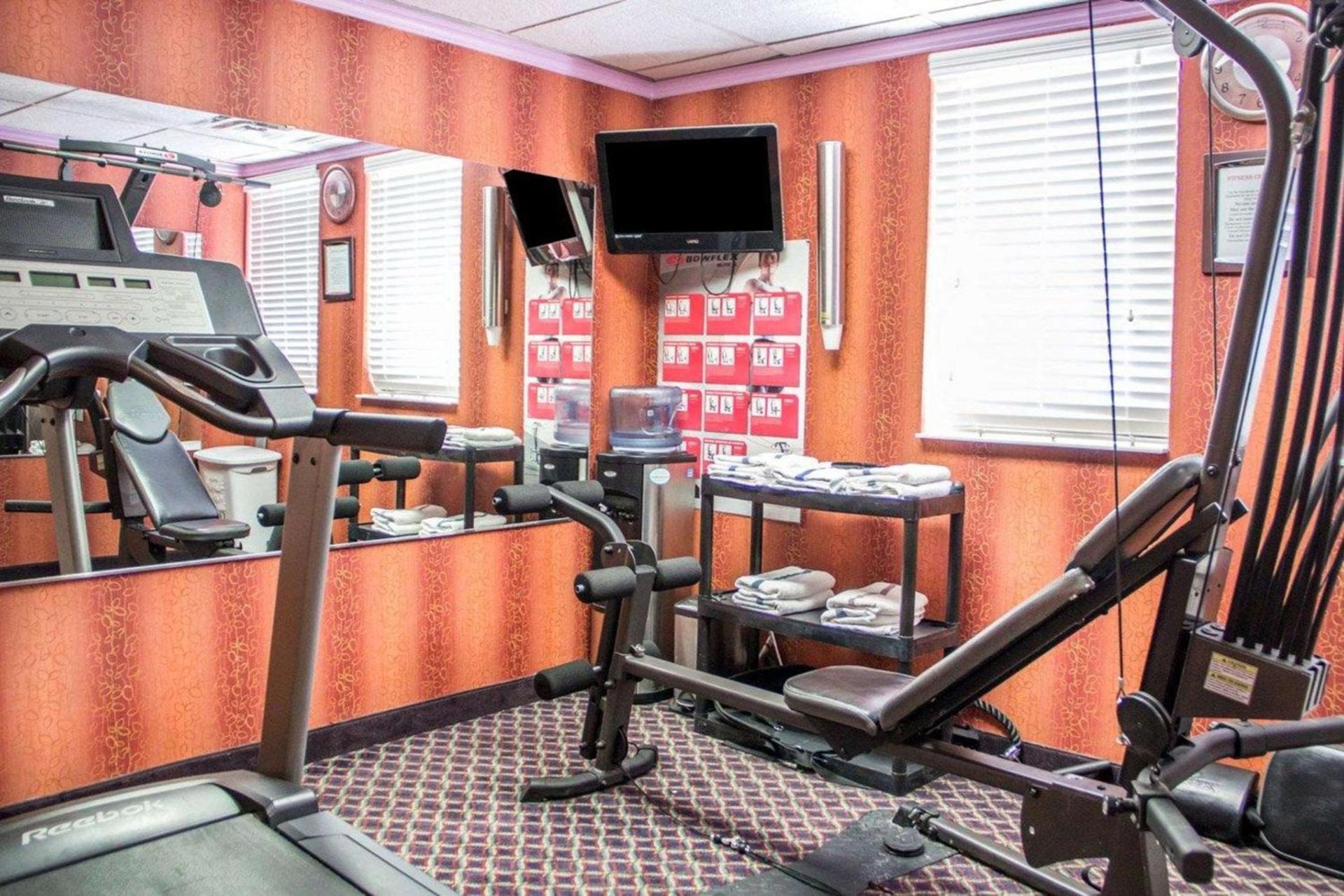 Quality Inn Broken Arrow - Tulsa photo 24