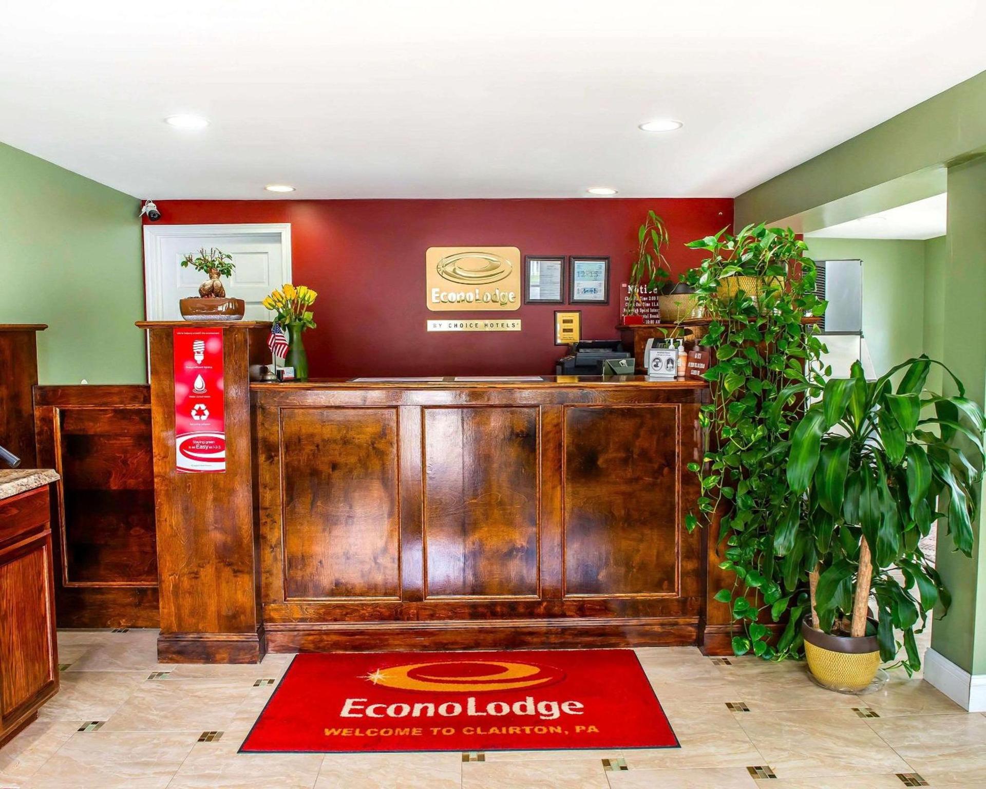 Econo Lodge Jefferson Hills Hwy 51 photo 9