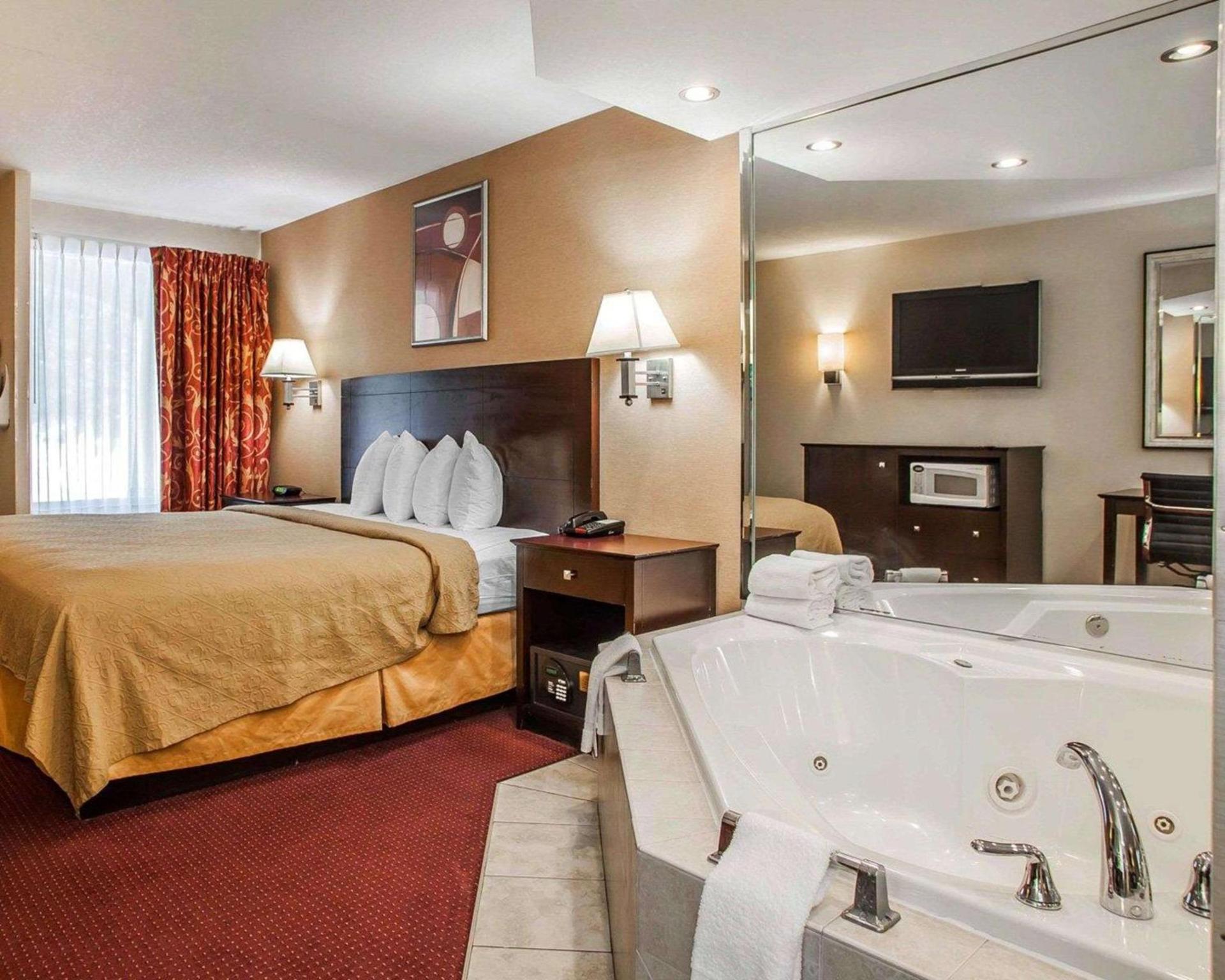 Red Roof Inn Media, PA photo 9