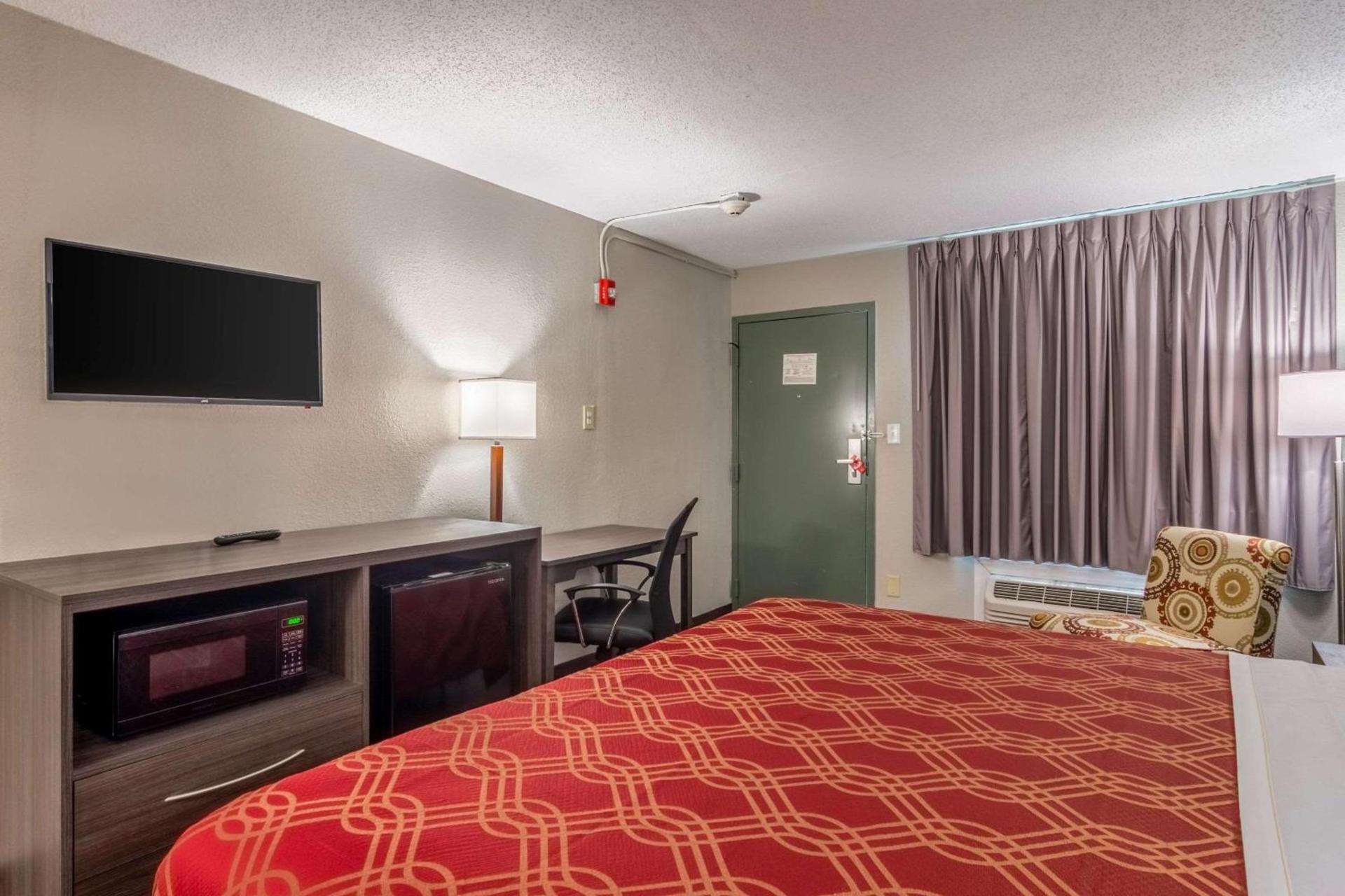 Econo Lodge East Ridge photo 12