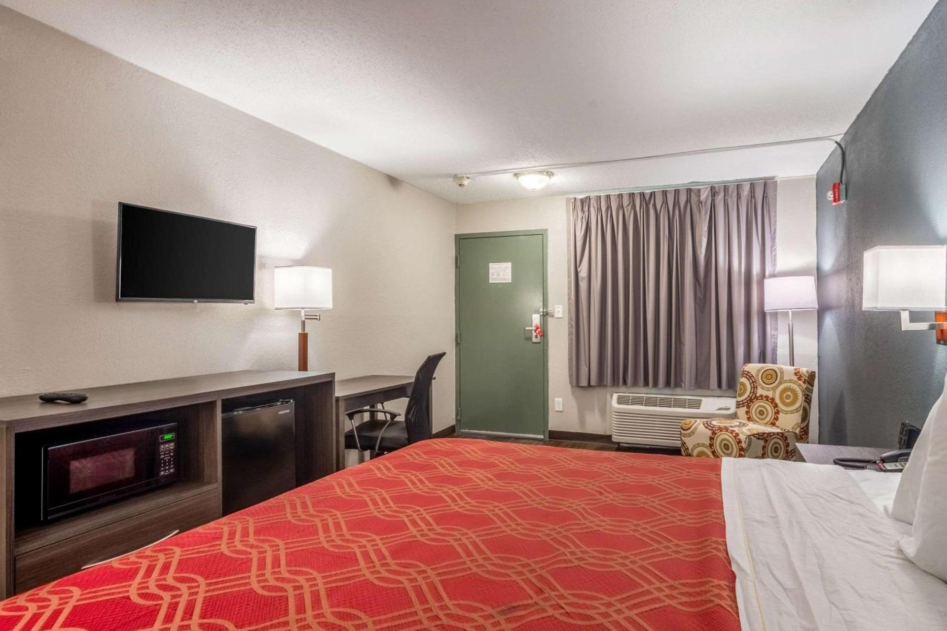 Econo Lodge East Ridge photo 17
