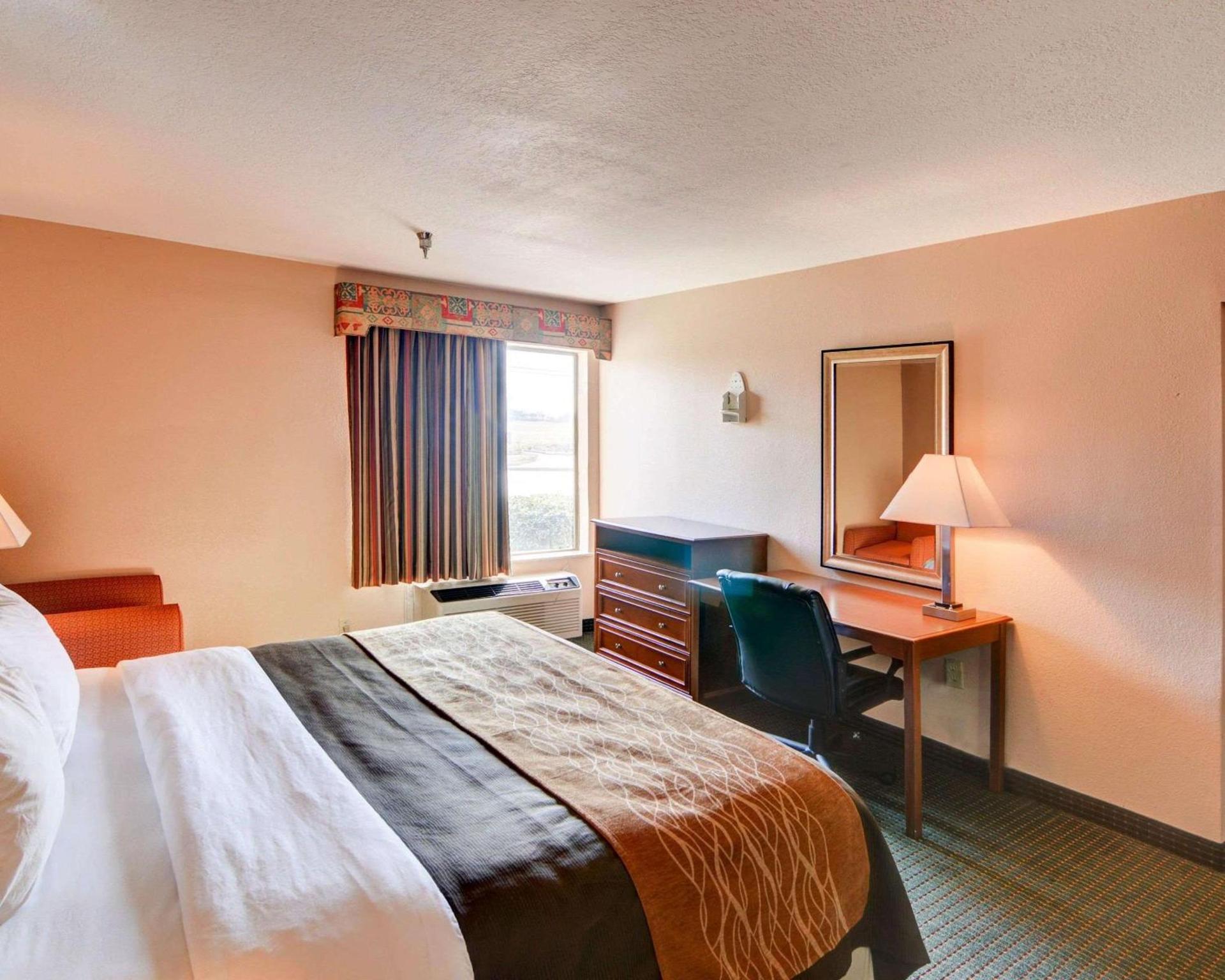Quality Inn Forest Hill - Fort Worth South photo 6