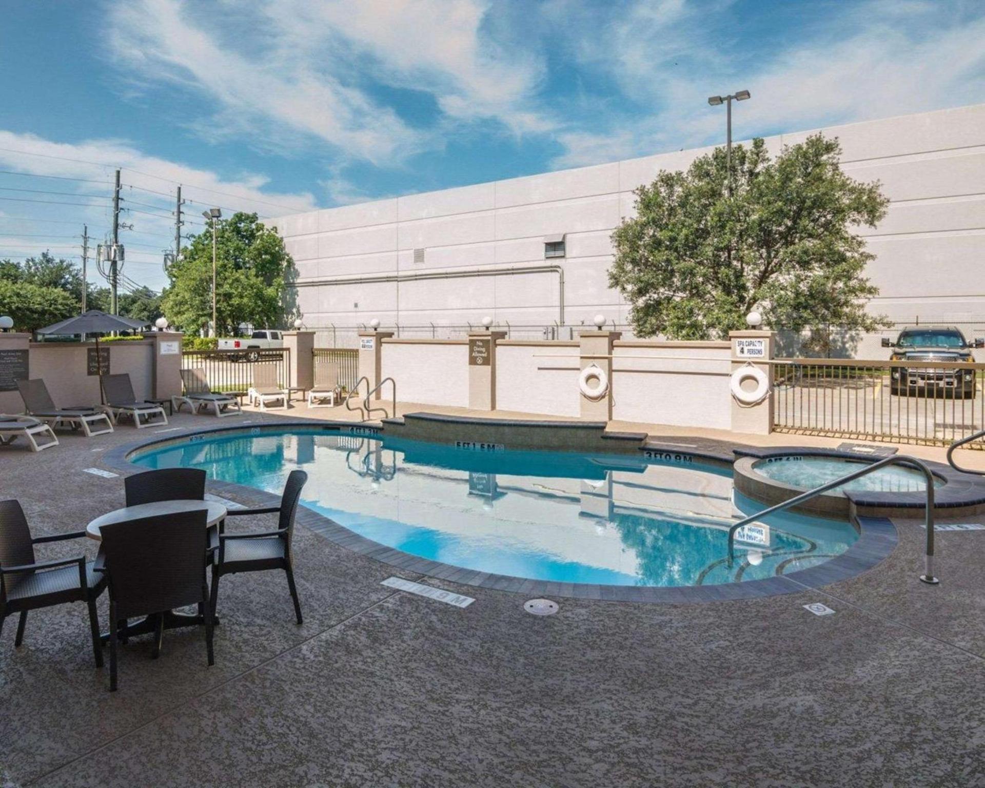 Comfort Suites Houston West at Clay Road photo 33