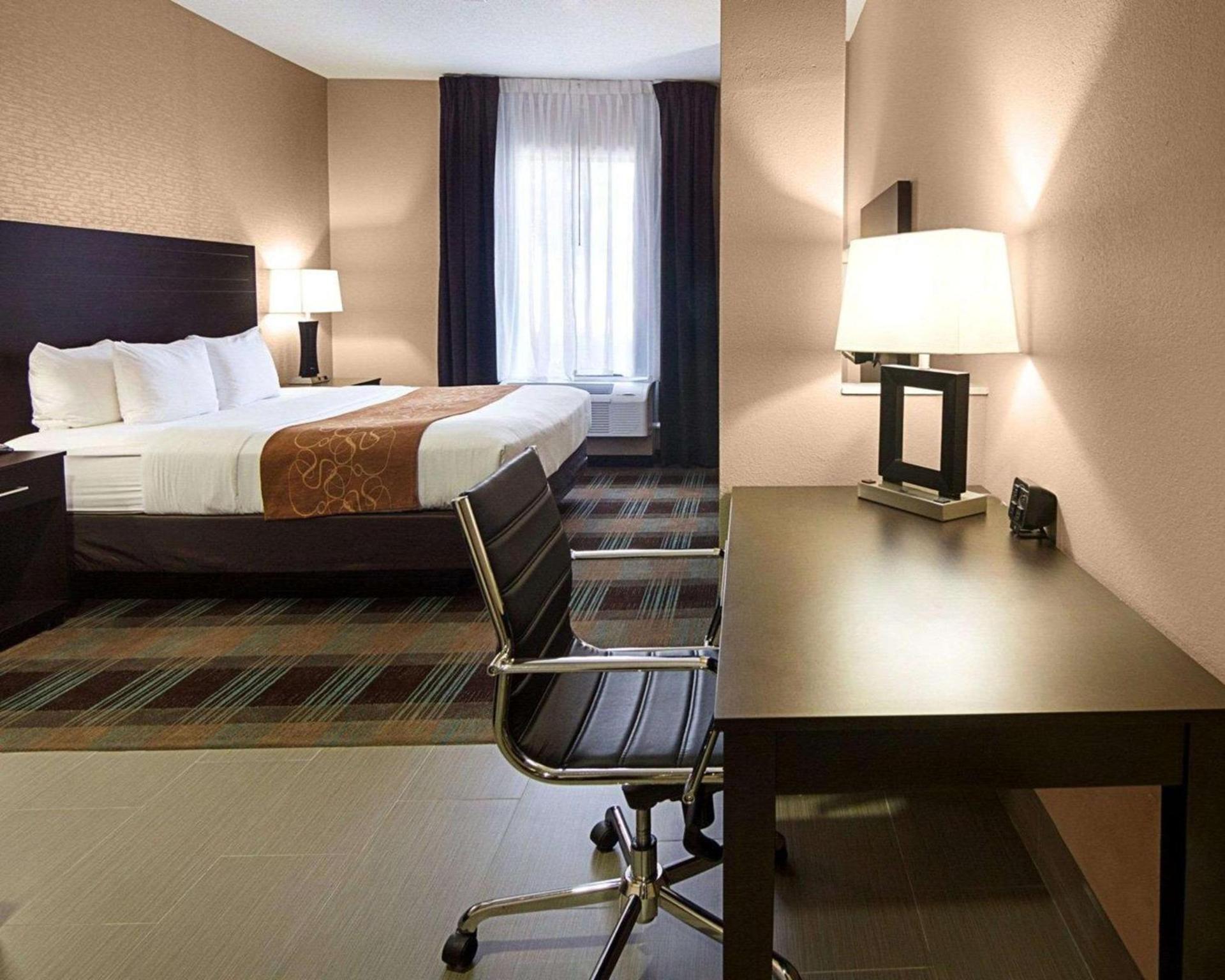Comfort Suites Houston West at Clay Road photo 14