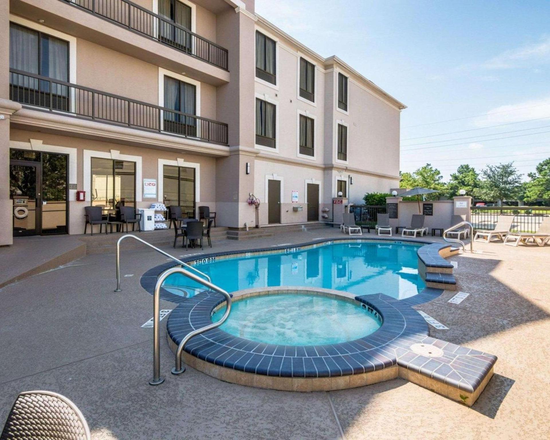 Comfort Suites Houston West at Clay Road photo 34
