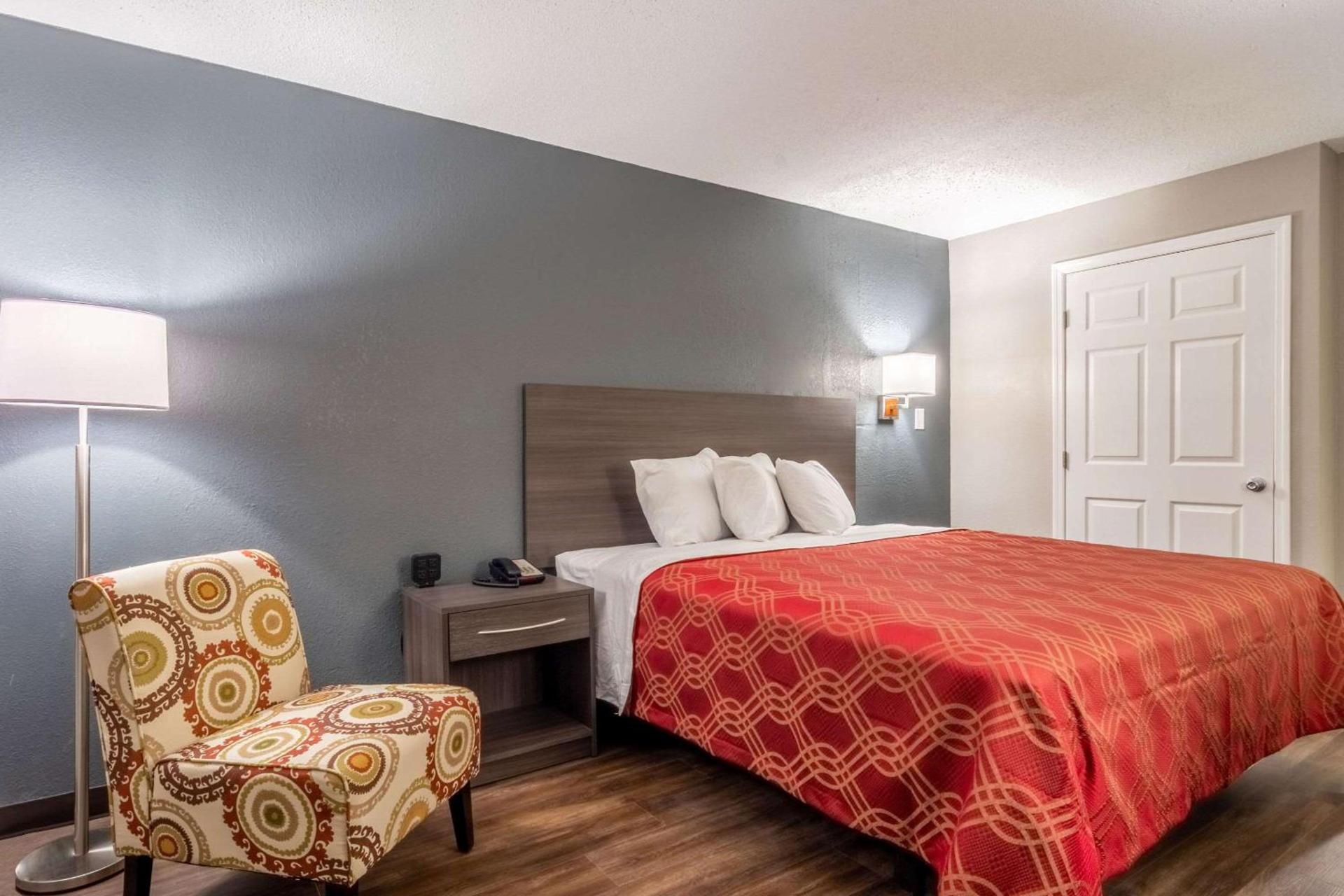 Econo Lodge East Ridge photo 9