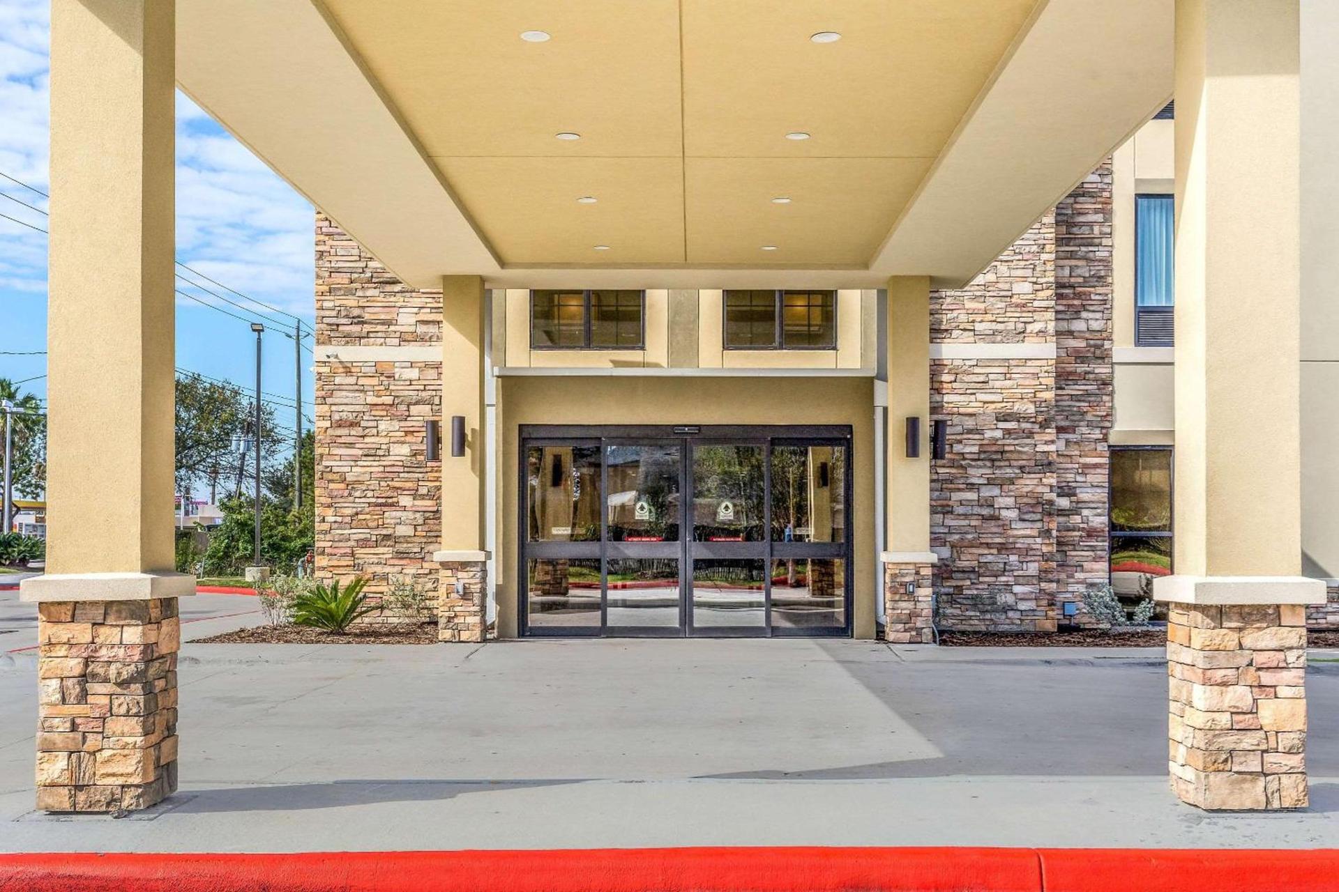 Comfort Suites Channelview - Houston East photo 2