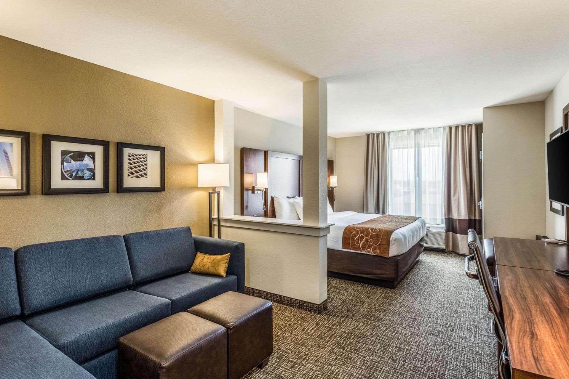 Comfort Suites Channelview - Houston East photo 14
