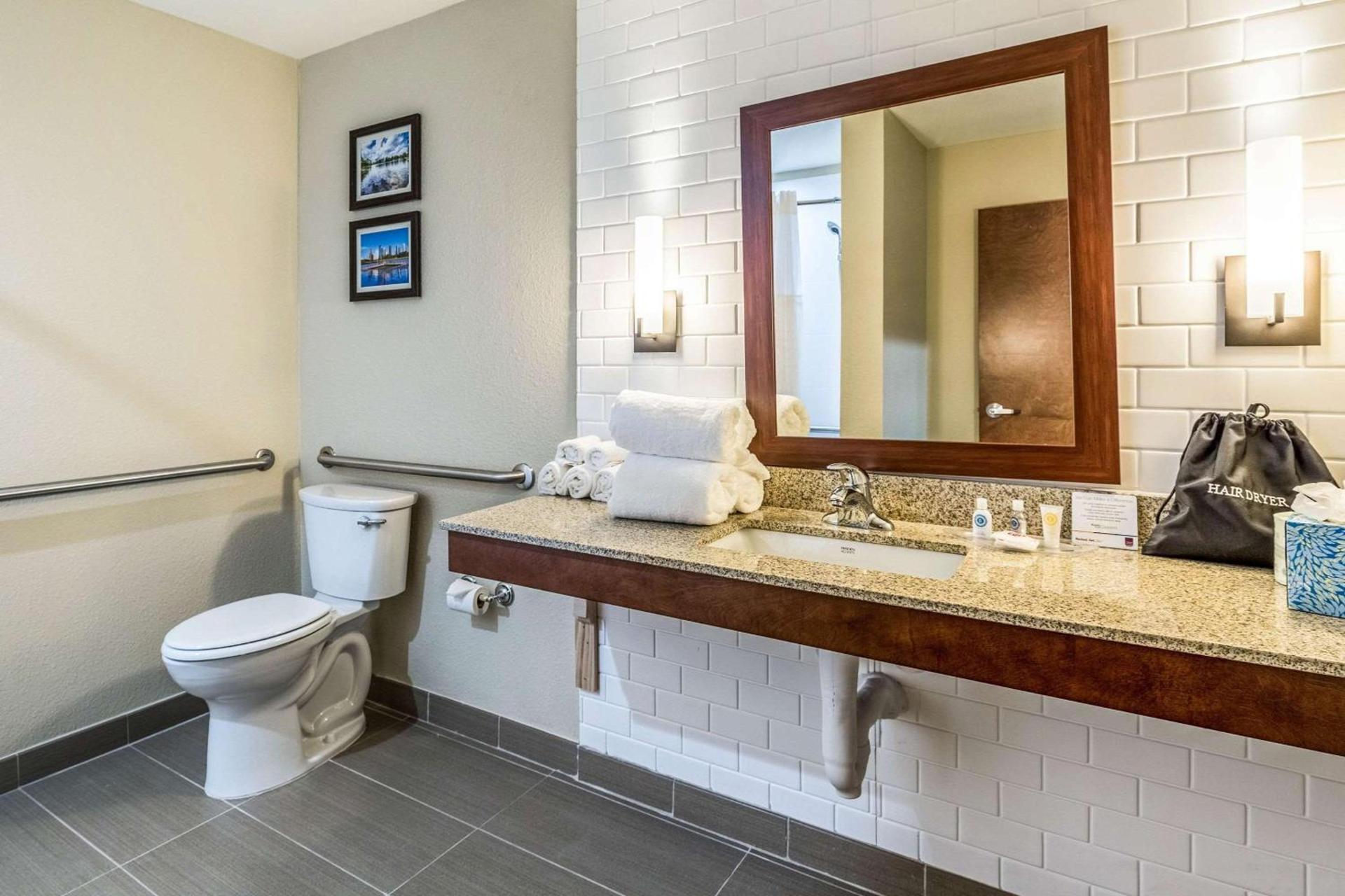 Comfort Suites Channelview - Houston East photo 11