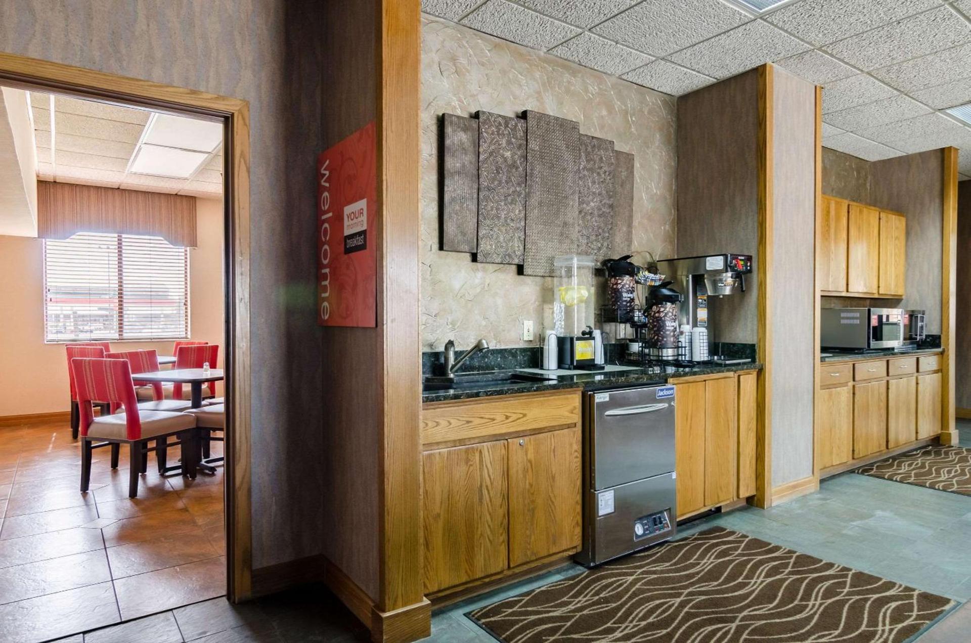 Quality Inn & Suites Colby photo 4