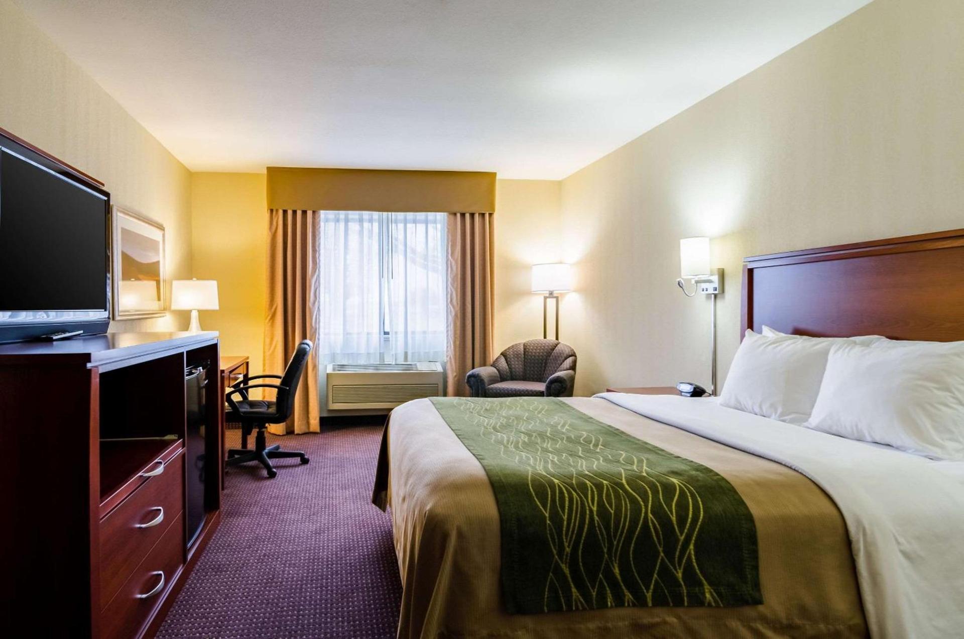 Quality Inn & Suites Colby photo 9