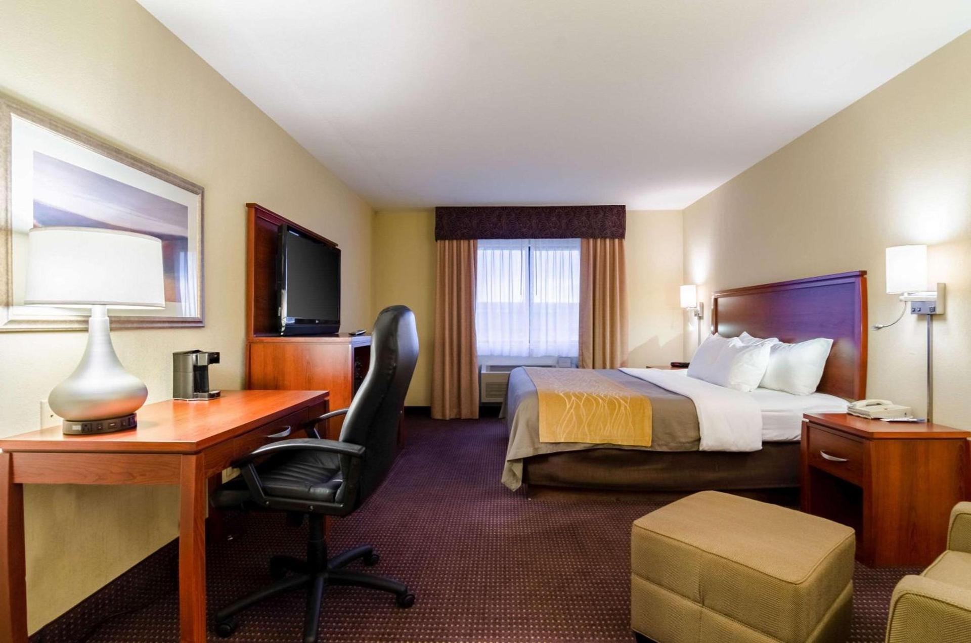 Quality Inn & Suites Colby photo 18