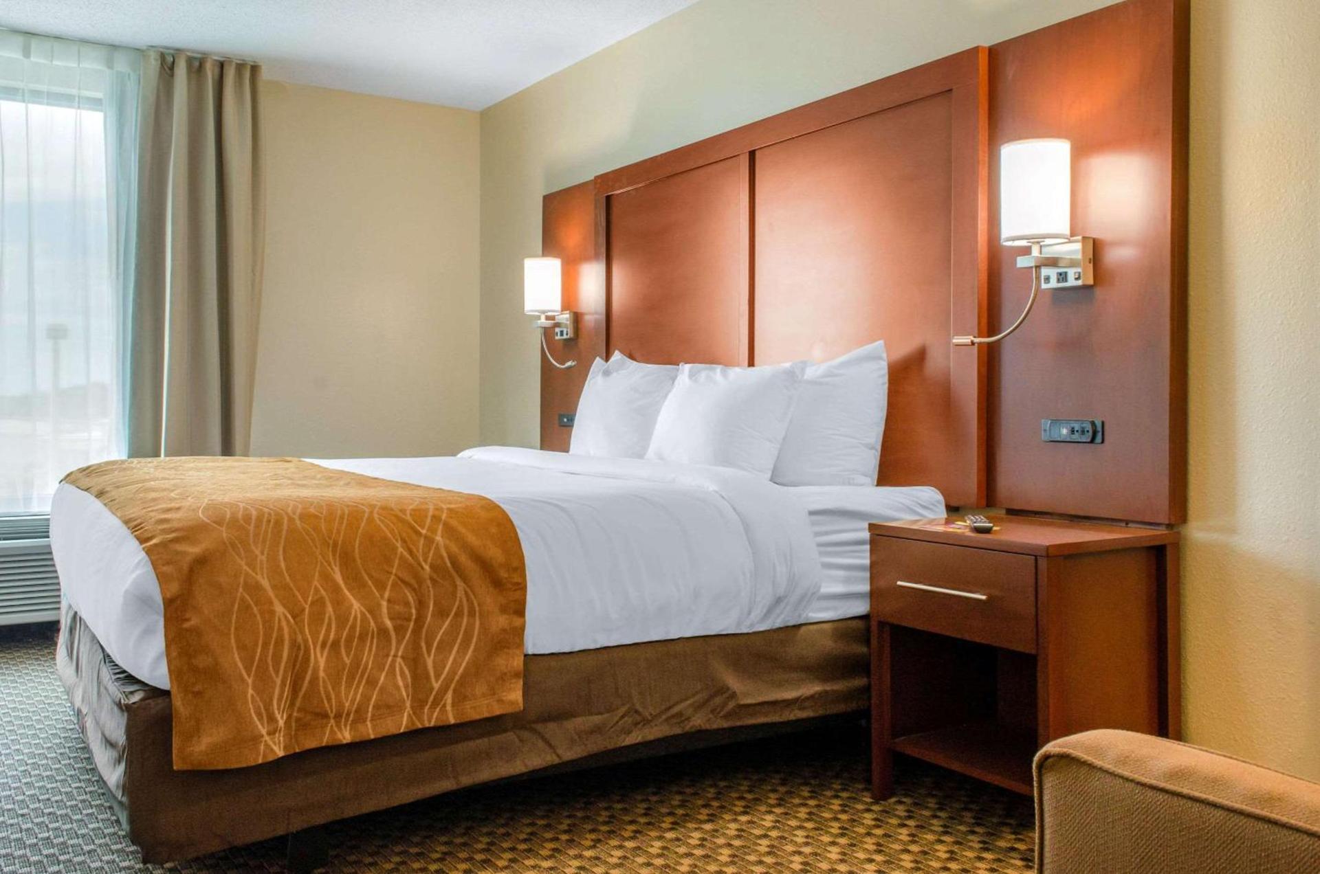 Comfort Inn & Suites Biloxi-D'Iberville photo 8