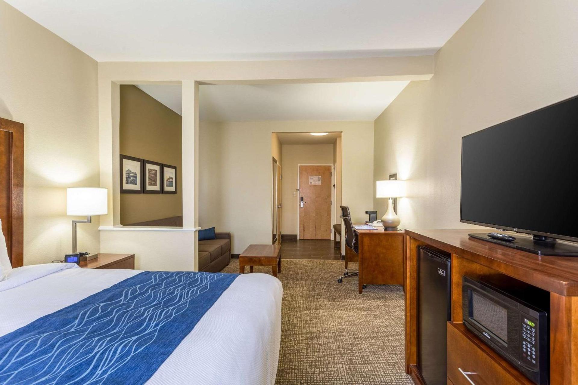 Sonesta Essential - Baton Rouge Airport photo 31