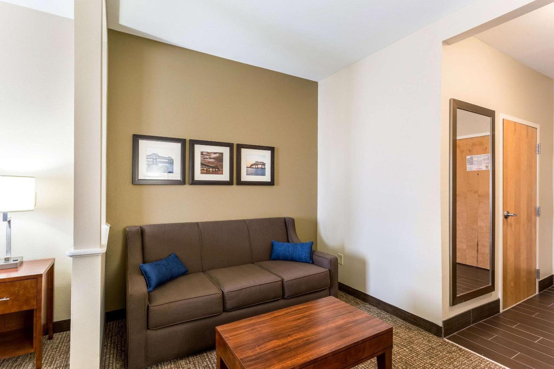 Sonesta Essential - Baton Rouge Airport photo 33