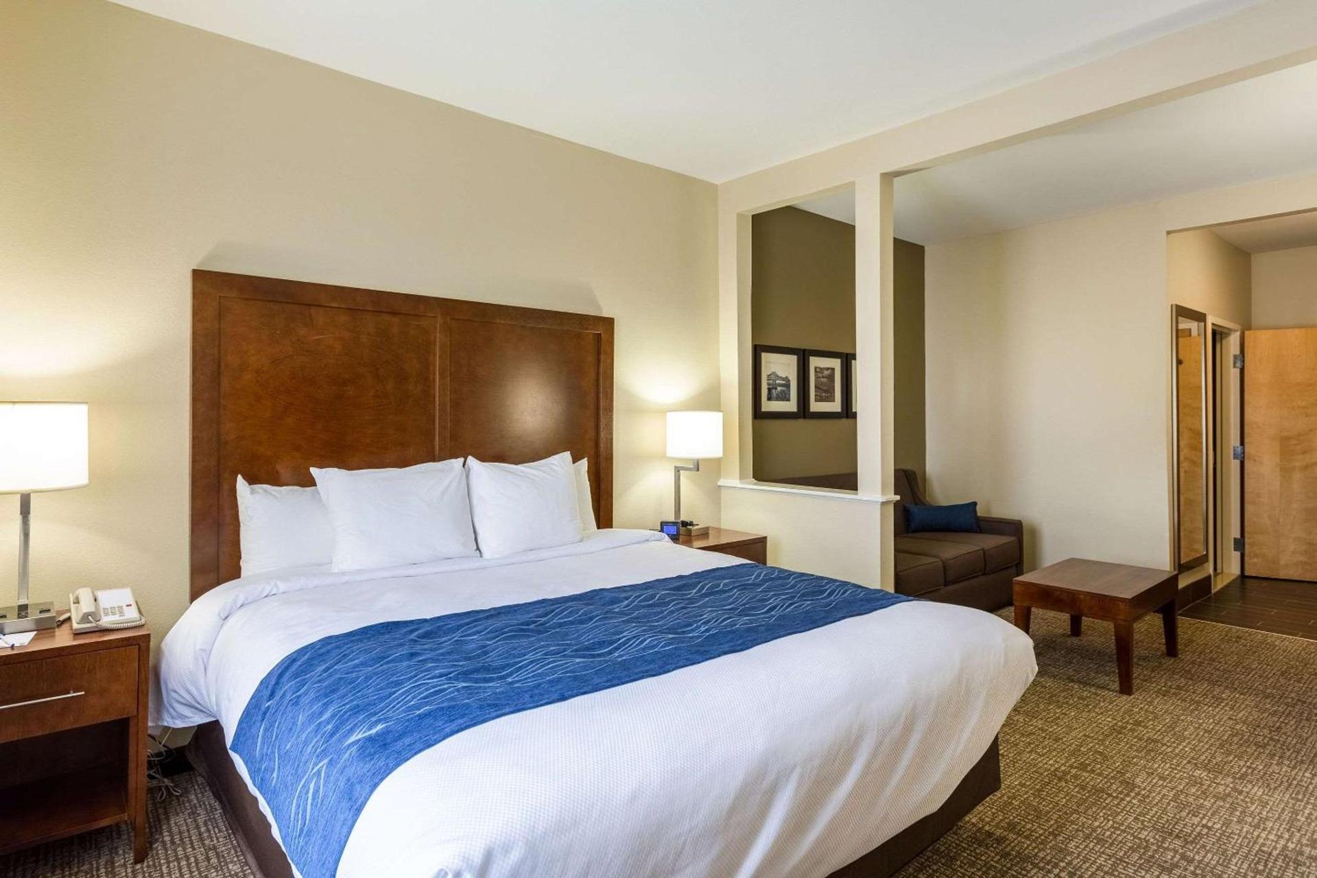 Sonesta Essential - Baton Rouge Airport photo 27