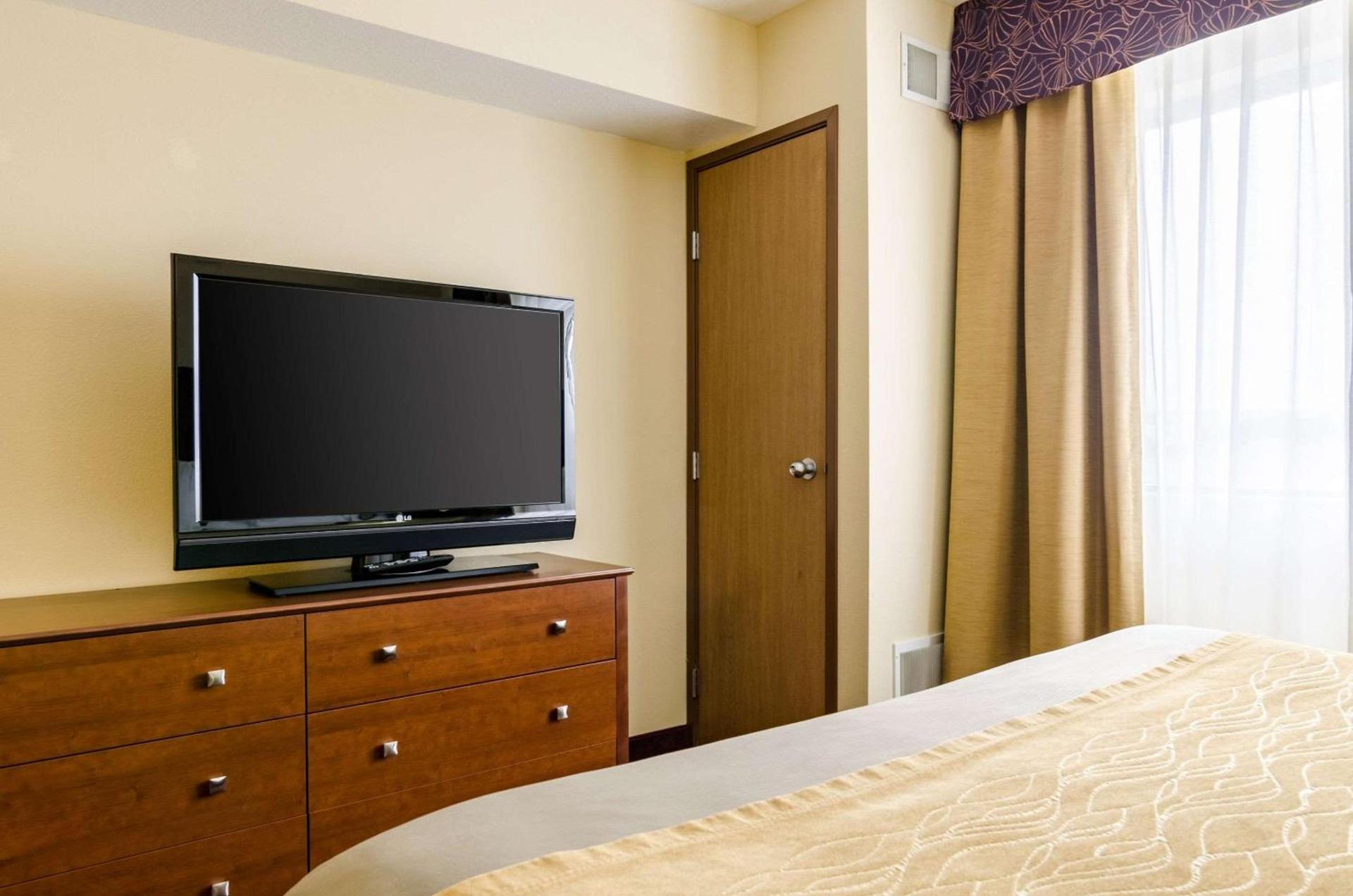Quality Inn & Suites Colby photo 26