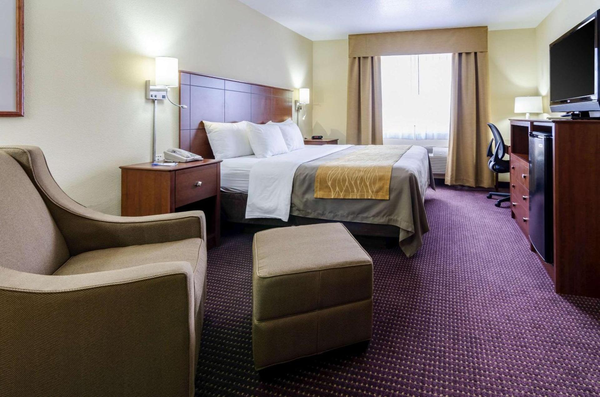 Quality Inn & Suites Colby photo 11