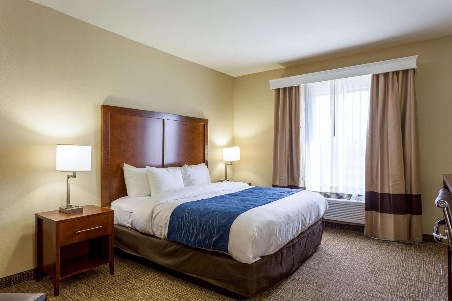 Sonesta Essential - Baton Rouge Airport photo 11