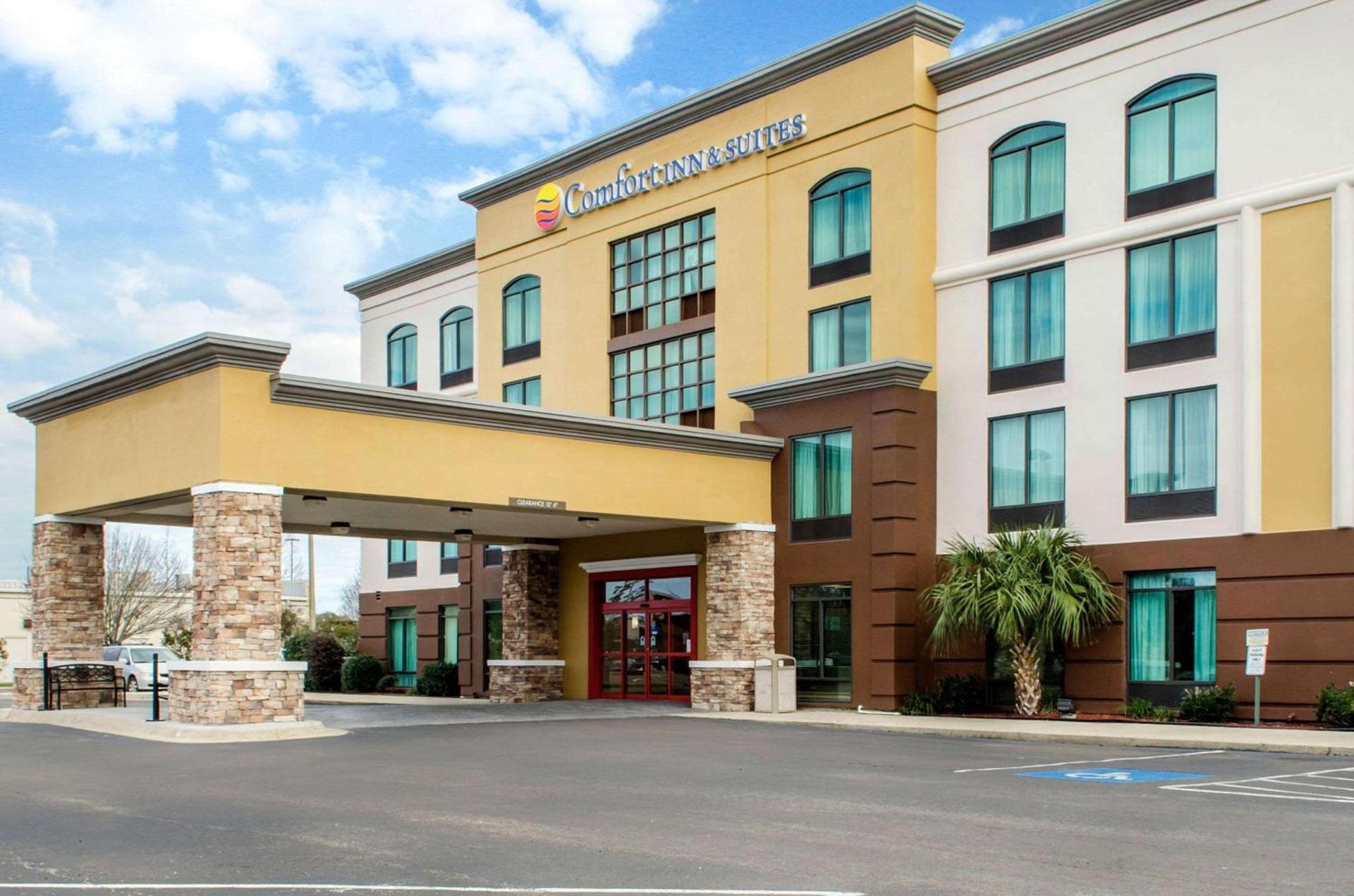 Comfort Inn & Suites Biloxi-D'Iberville photo 1